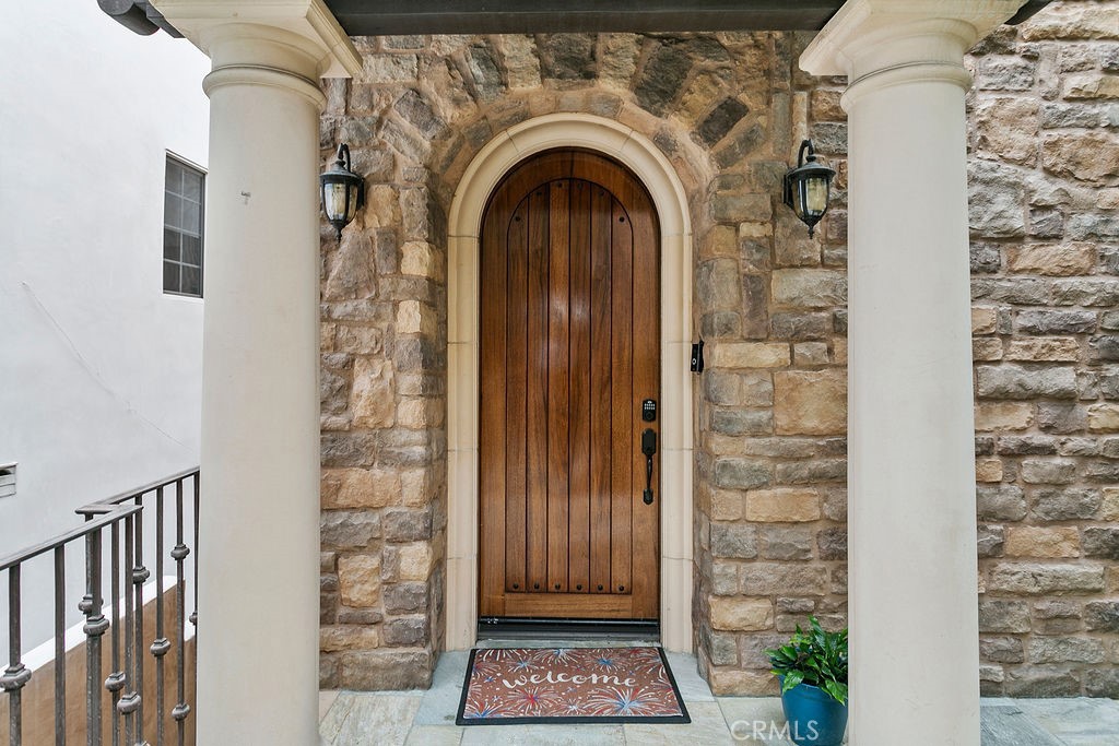 431 Dahlia Avenue 1/2