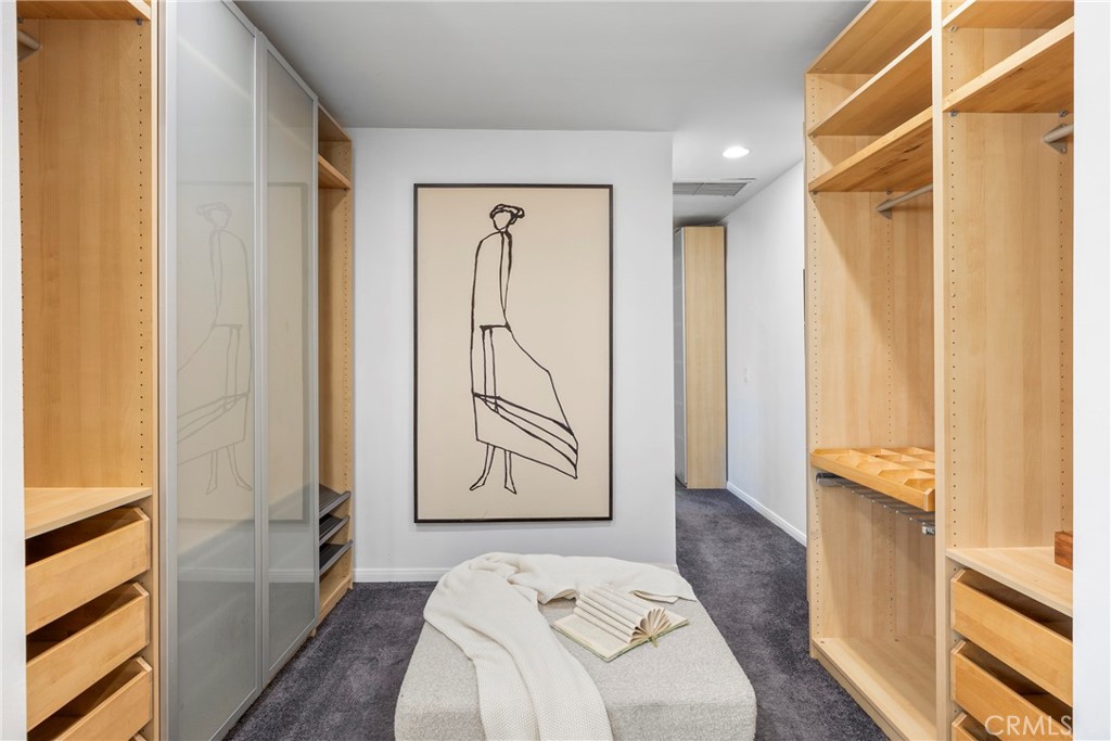 4667 Deeboyar Avenue