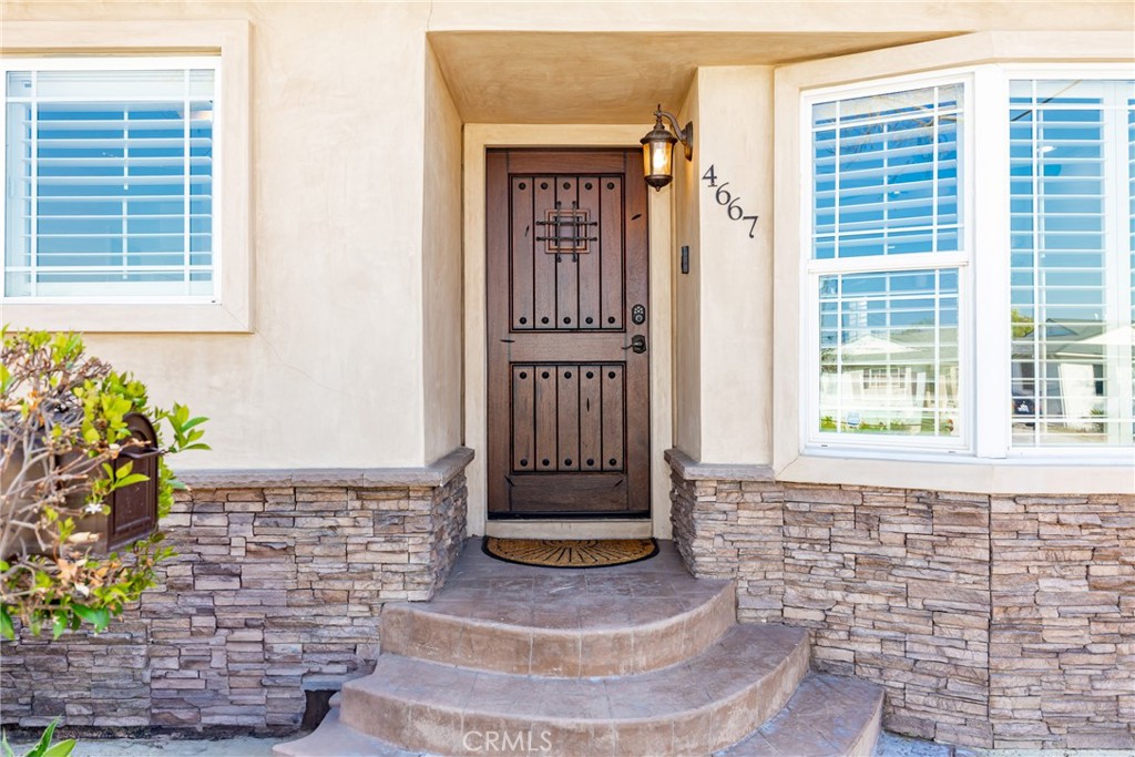 4667 Deeboyar Avenue