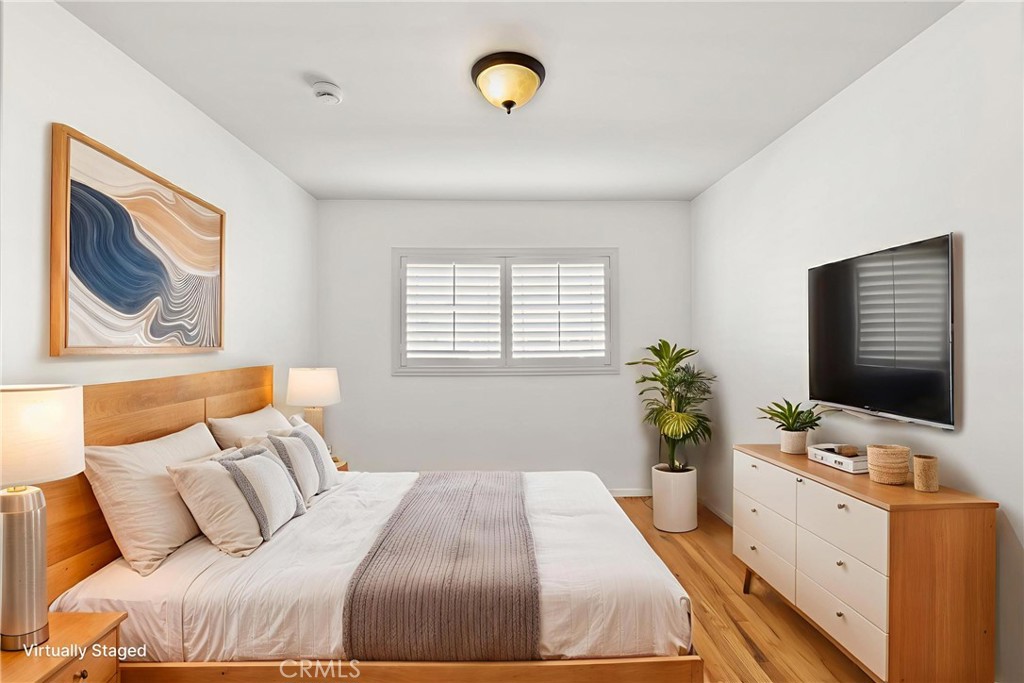 4667 Deeboyar Avenue