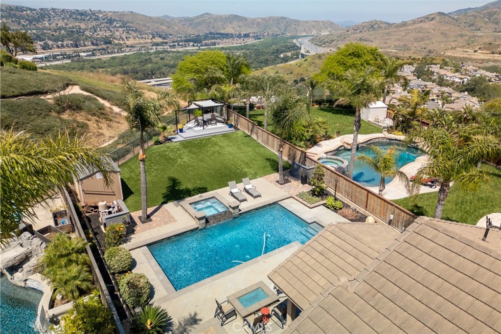 8667 E Windsong Drive