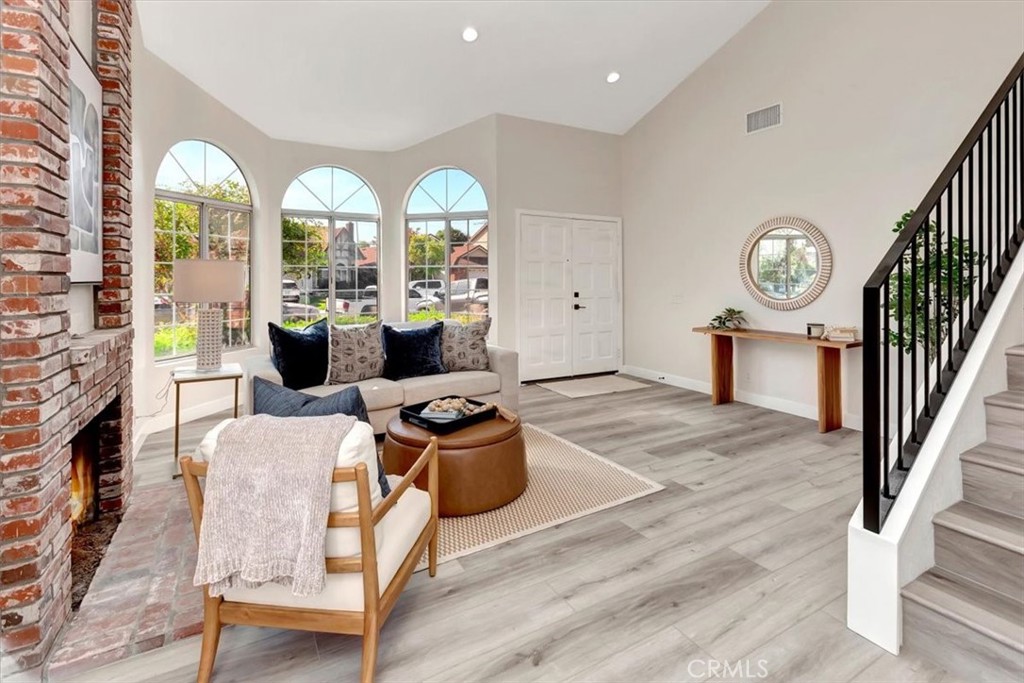 258 S Raspberry Lane