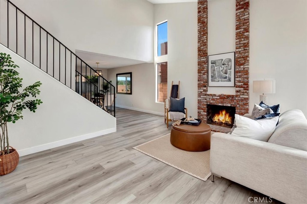 258 S Raspberry Lane