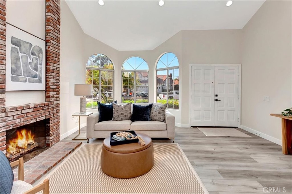 258 S Raspberry Lane