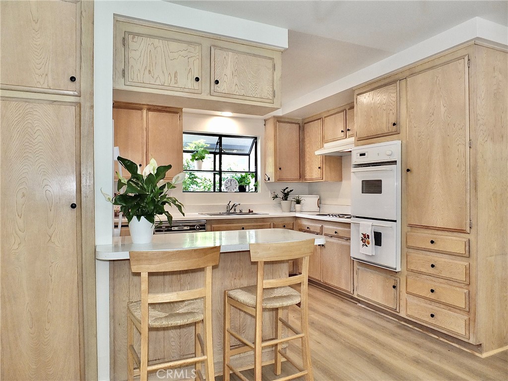 3137 Van Buren Avenue