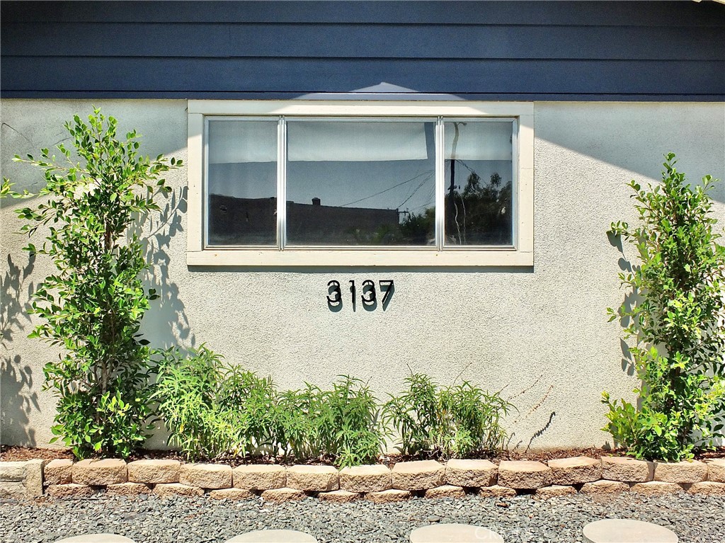 3137 Van Buren Avenue