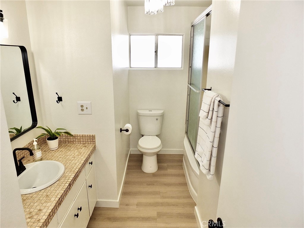 3137 Van Buren Avenue