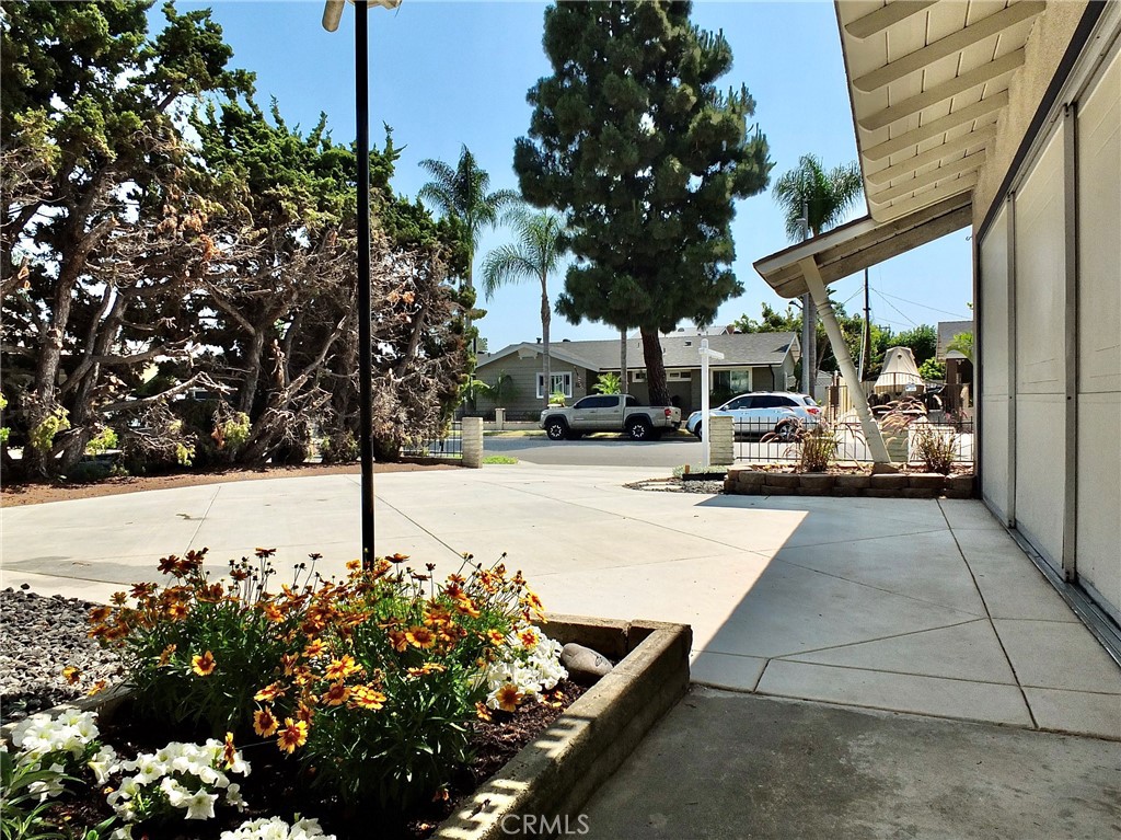 3137 Van Buren Avenue