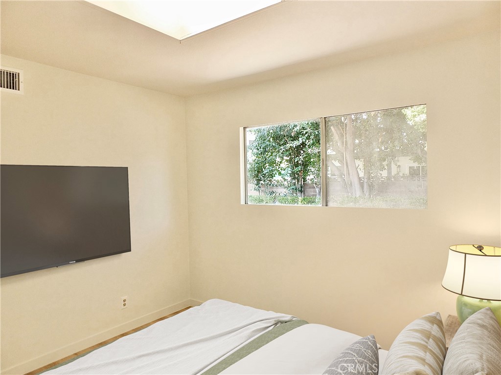 3137 Van Buren Avenue