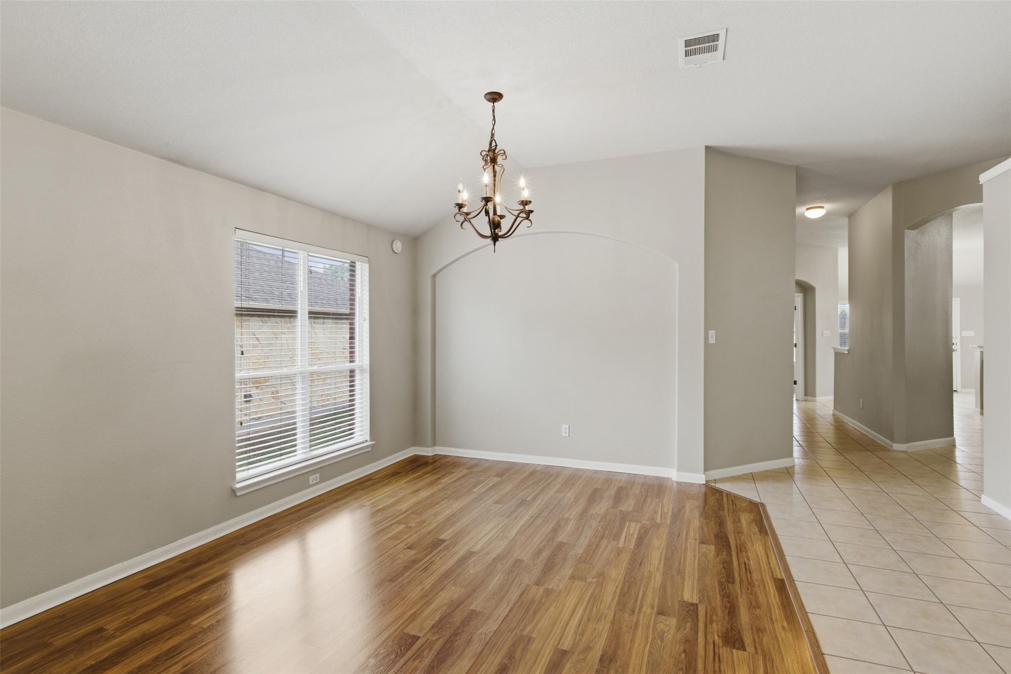924 Abbeyglen Castle DR