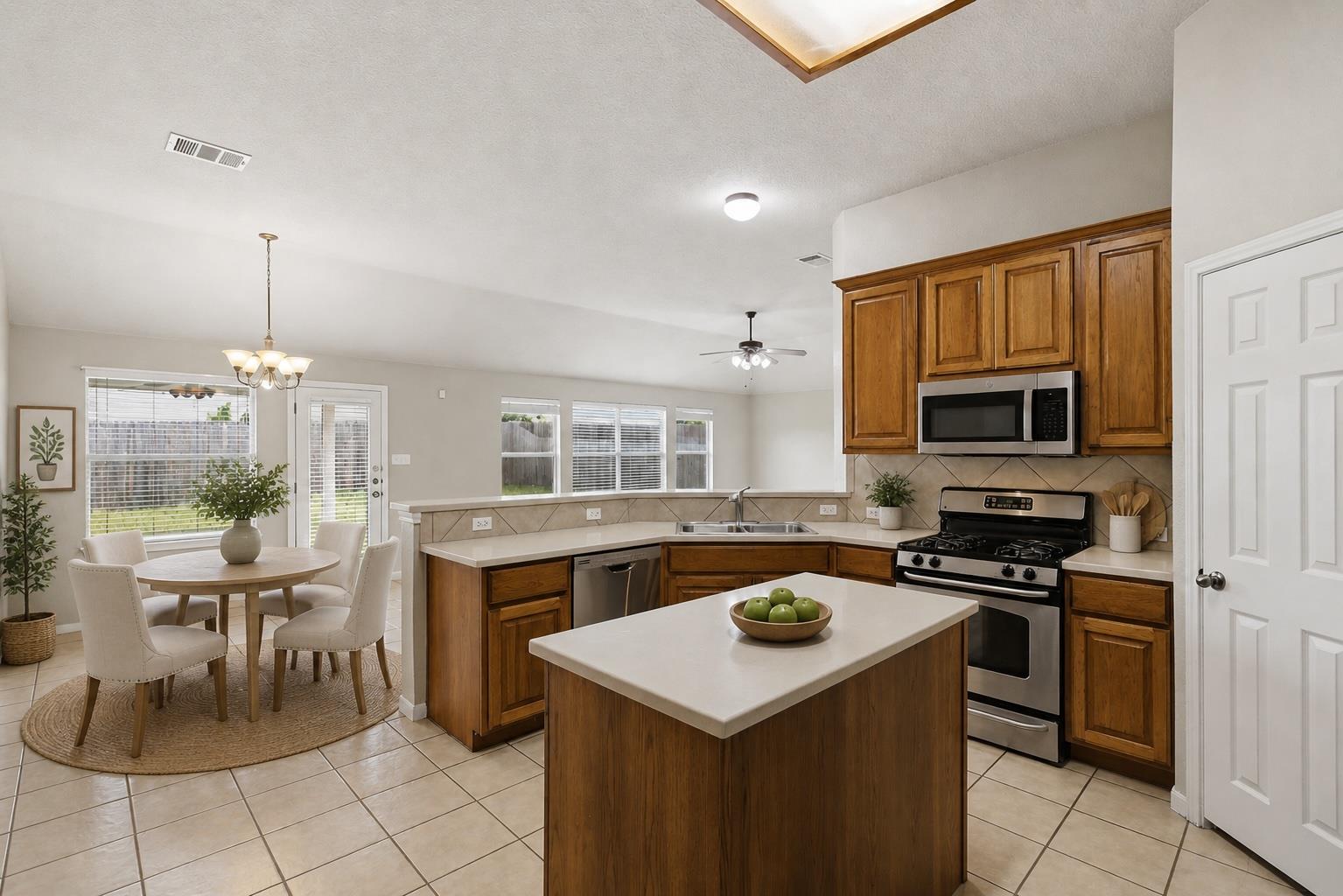 924 Abbeyglen Castle DR
