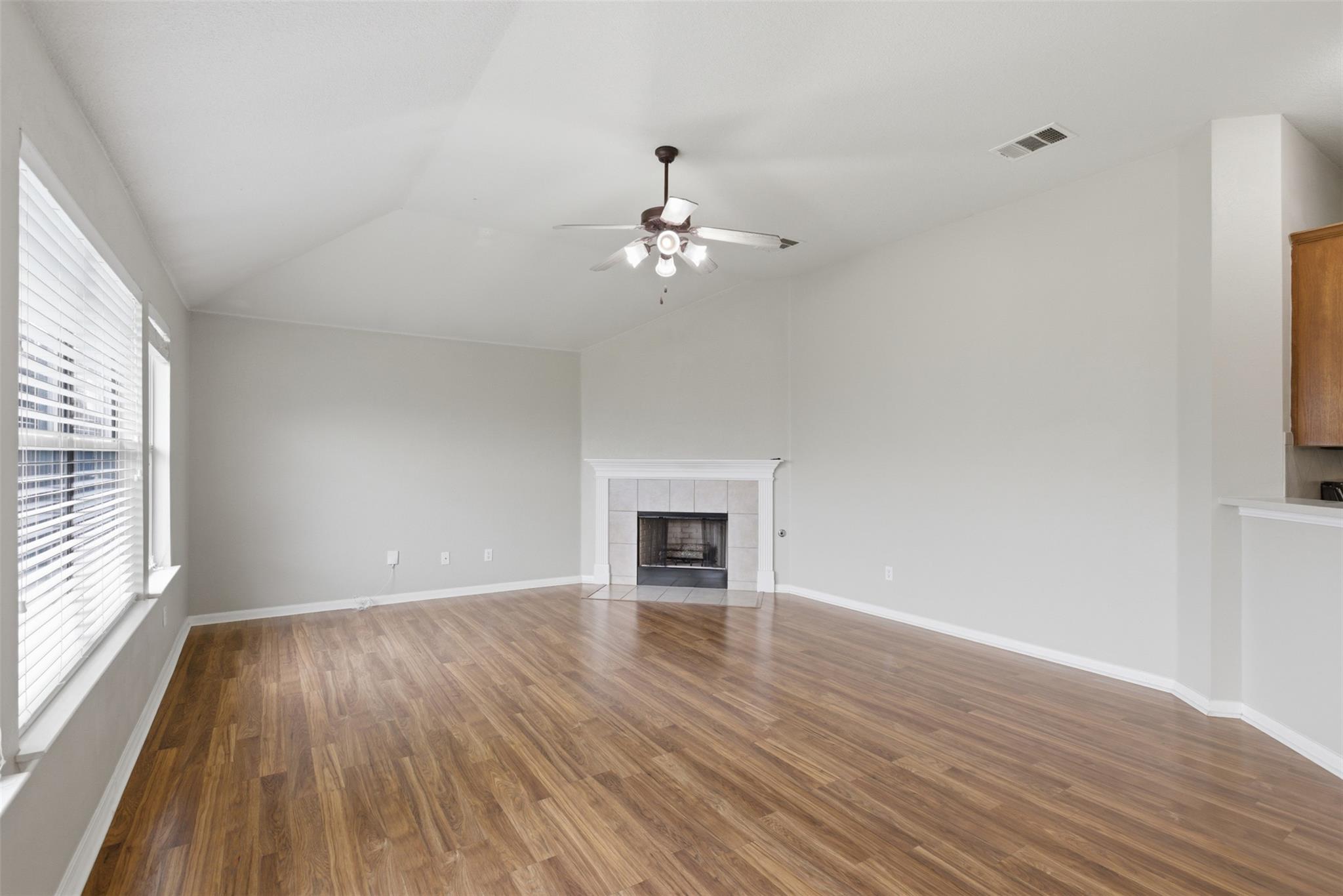 924 Abbeyglen Castle DR