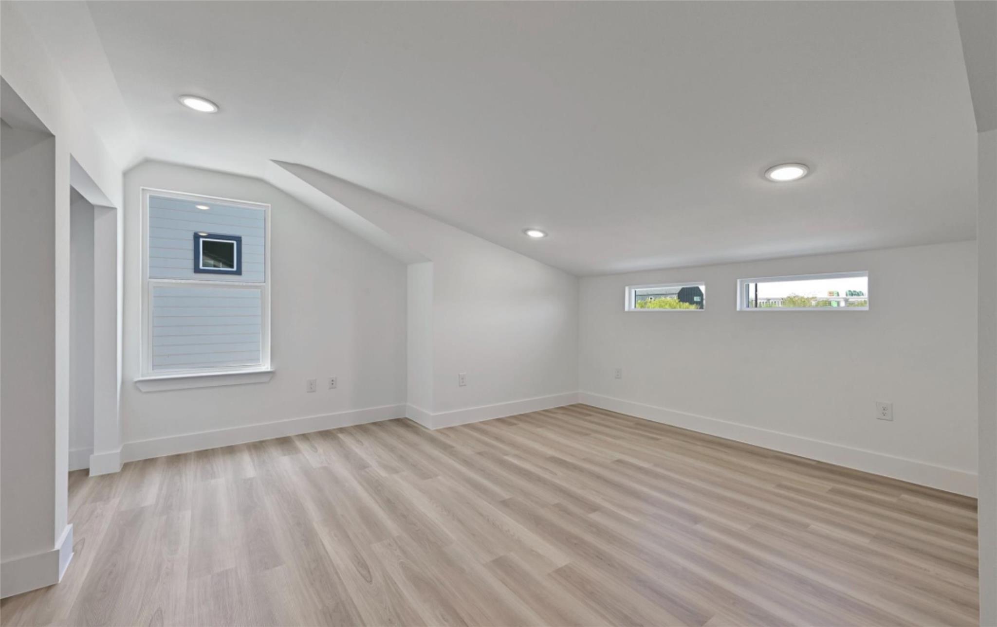 7306 Carver Ave # 1