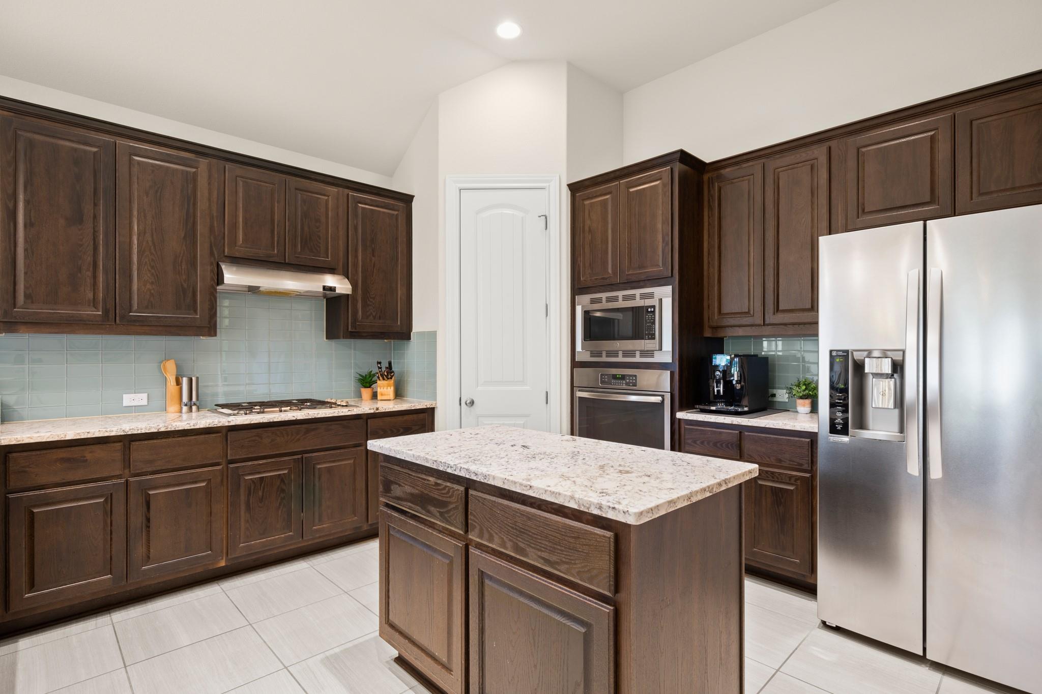 3708 Vinalopo DR