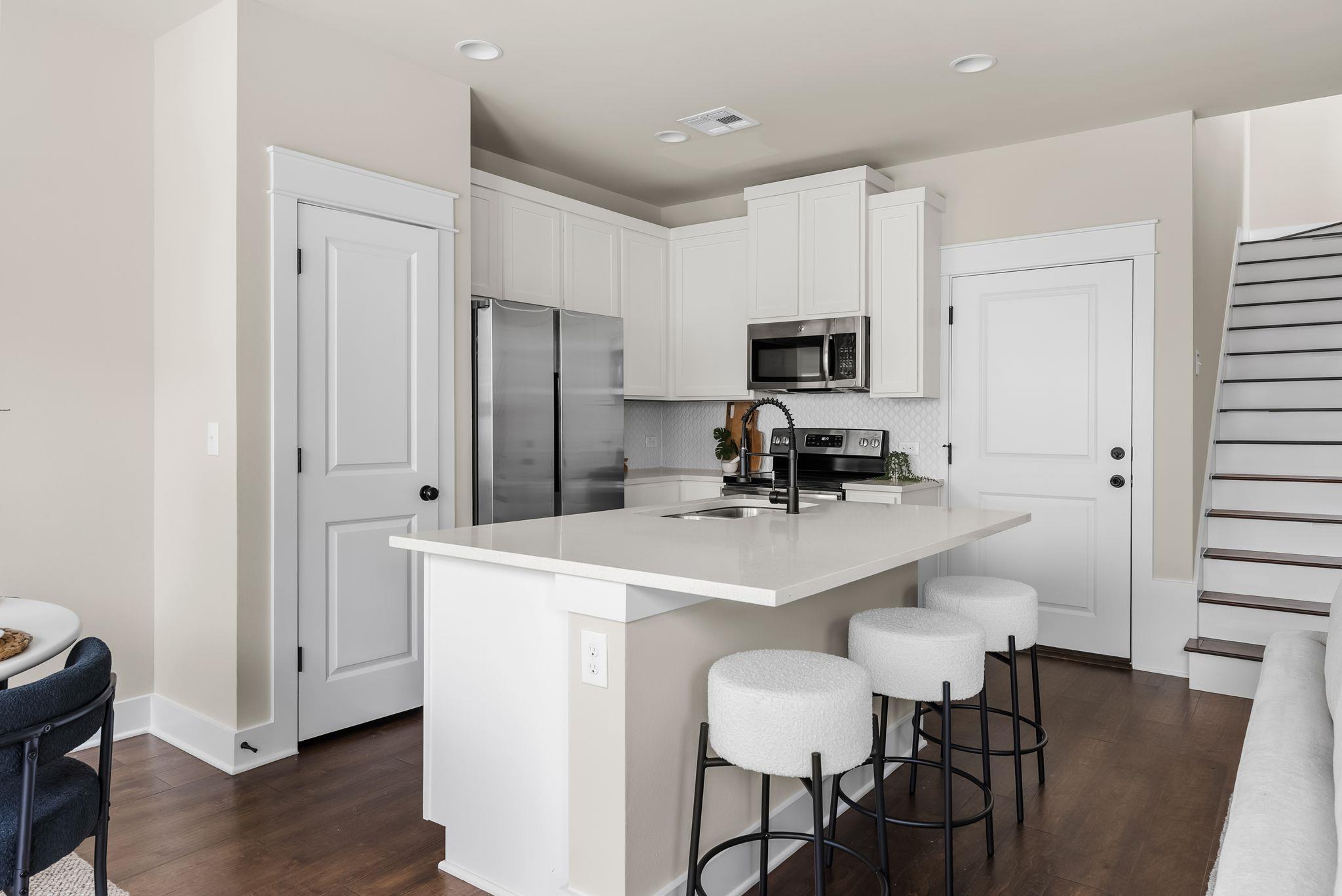 13501 Metric BLVD # 8