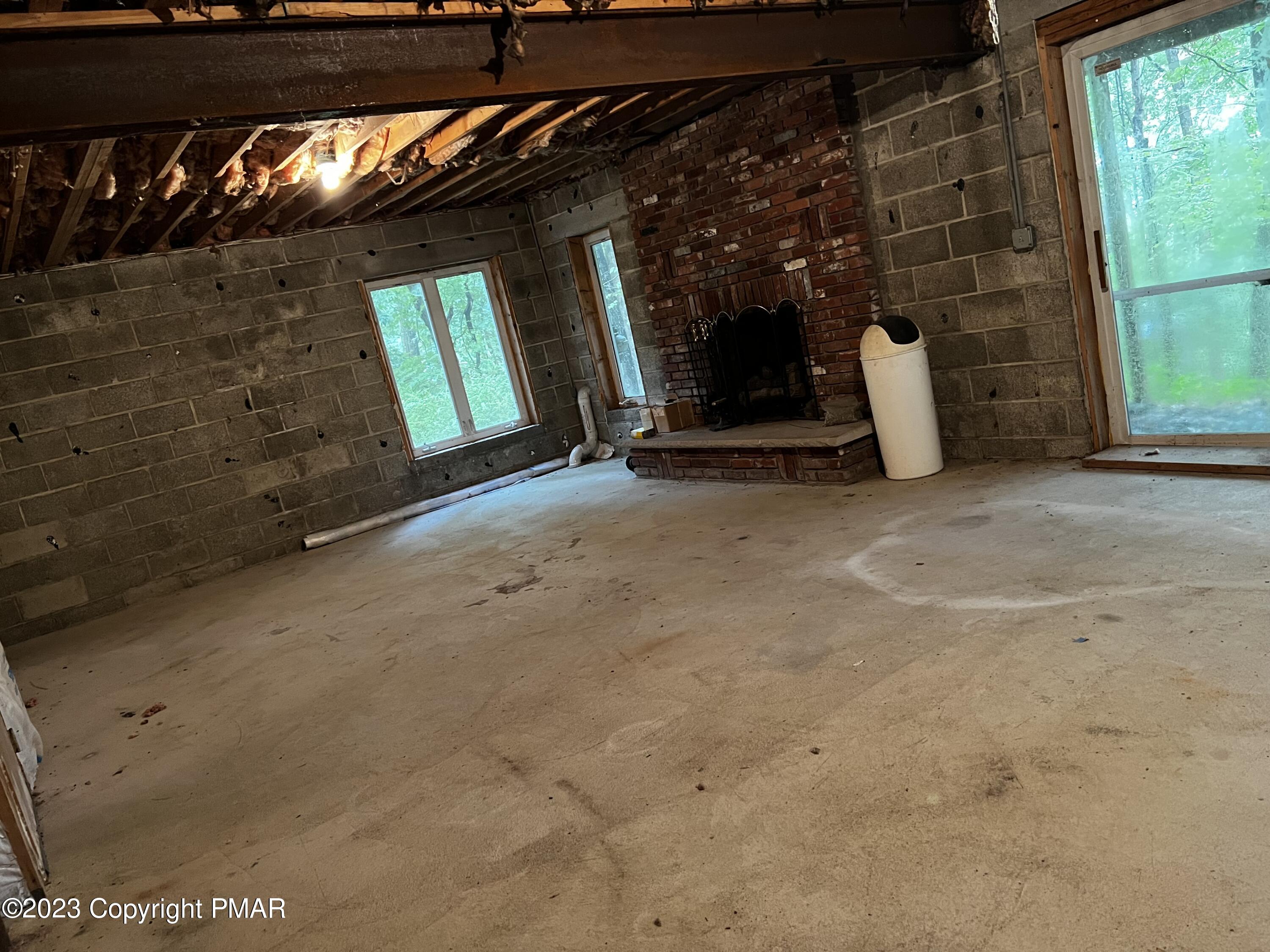 5058 E Woodbridge Drive