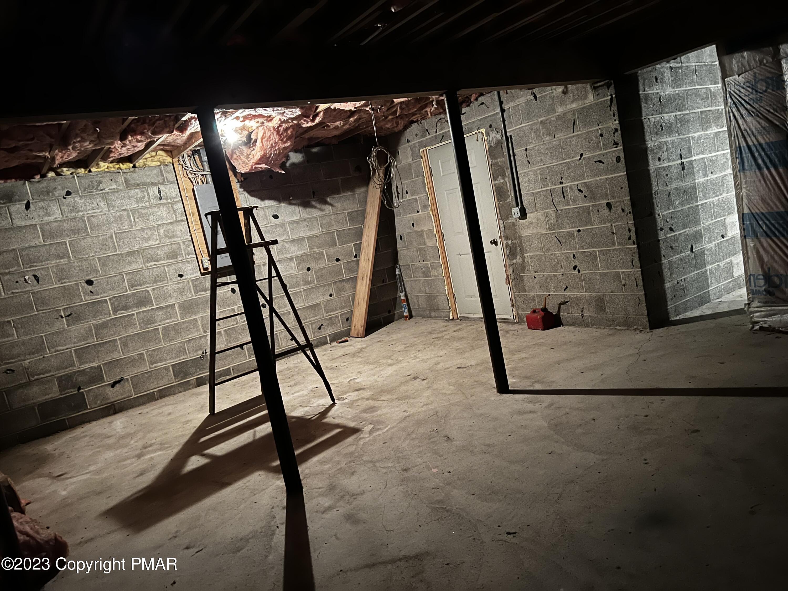 5058 E Woodbridge Drive