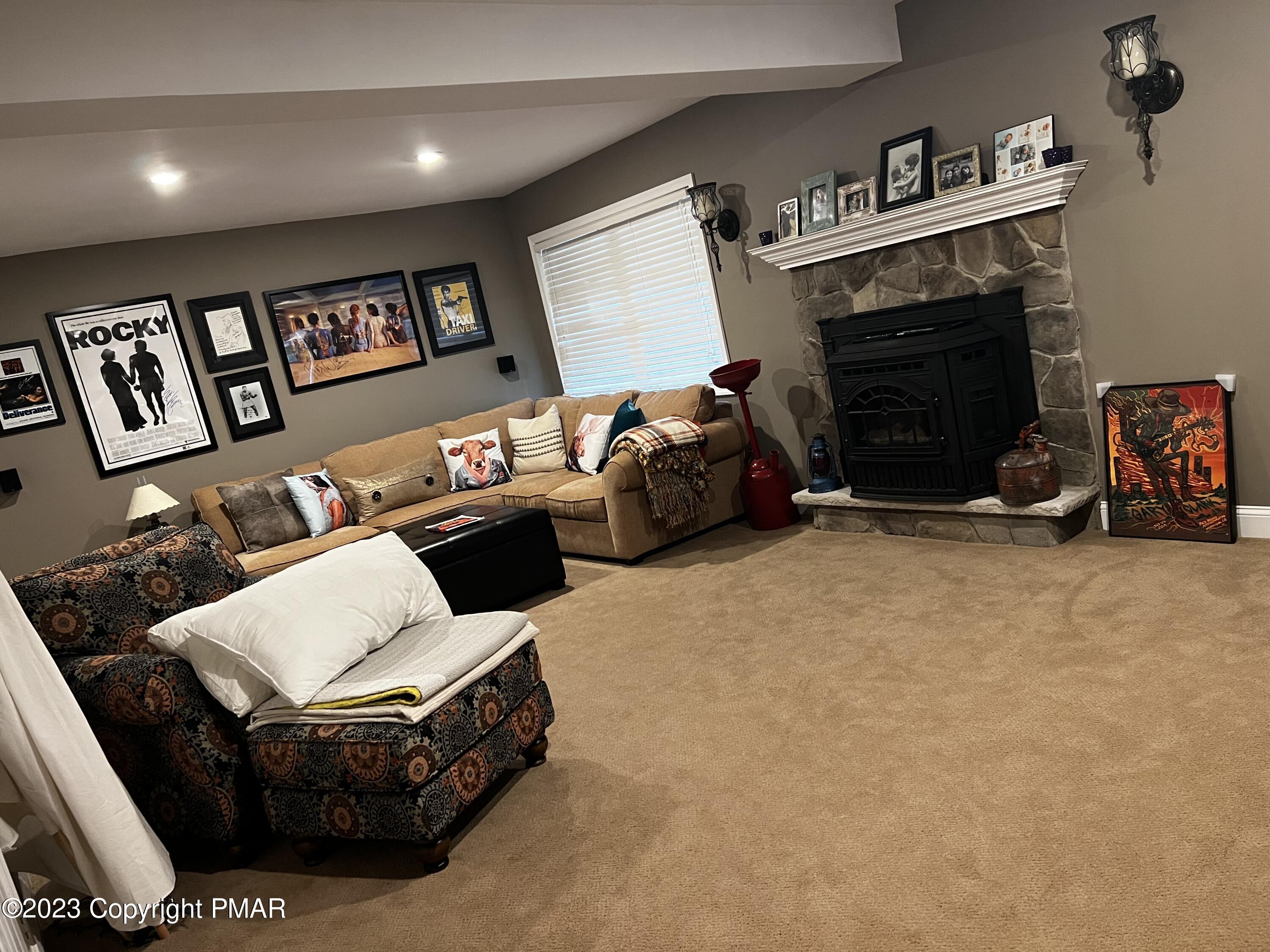 613 Clubhouse Drive