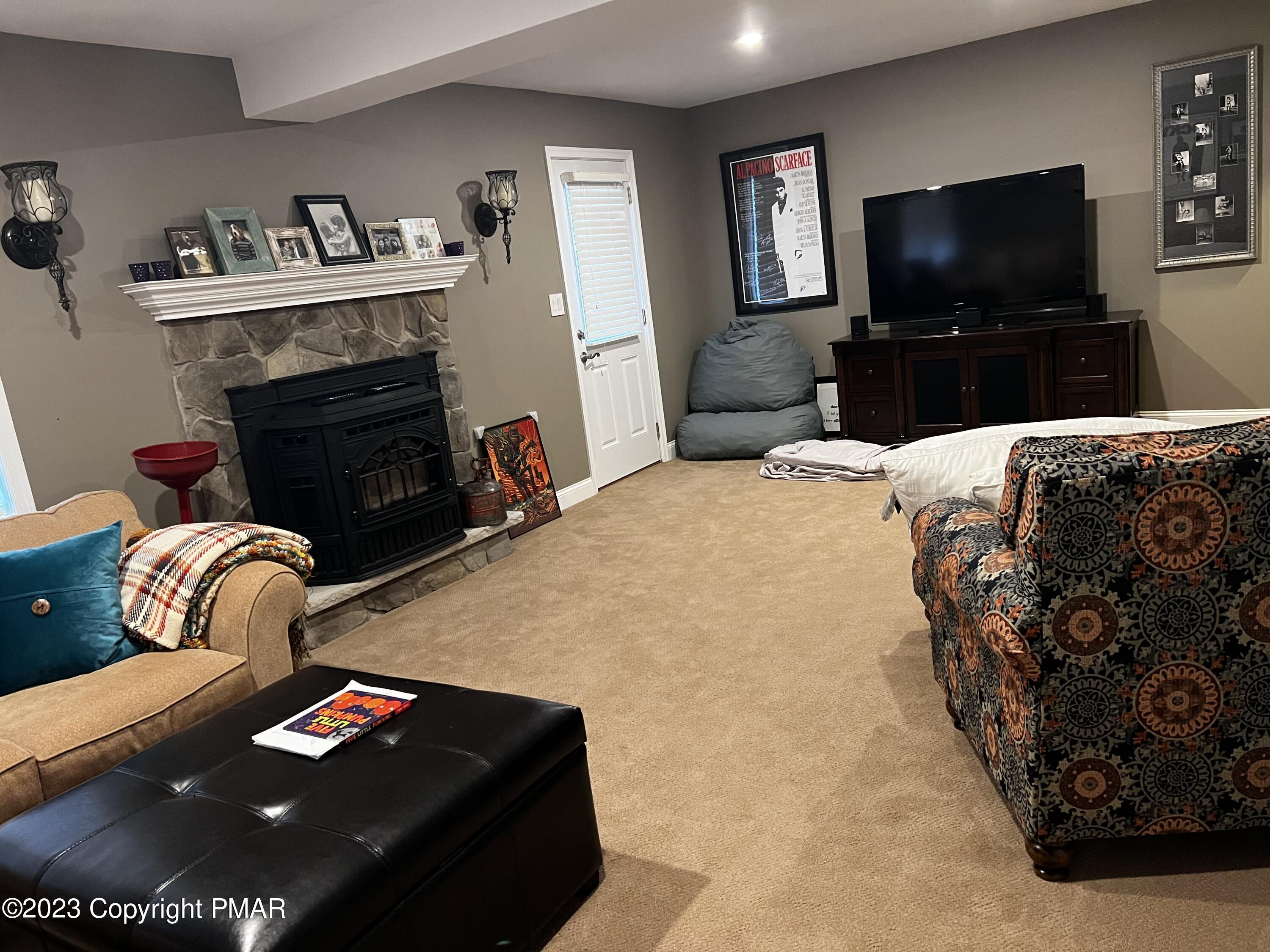 613 Clubhouse Drive