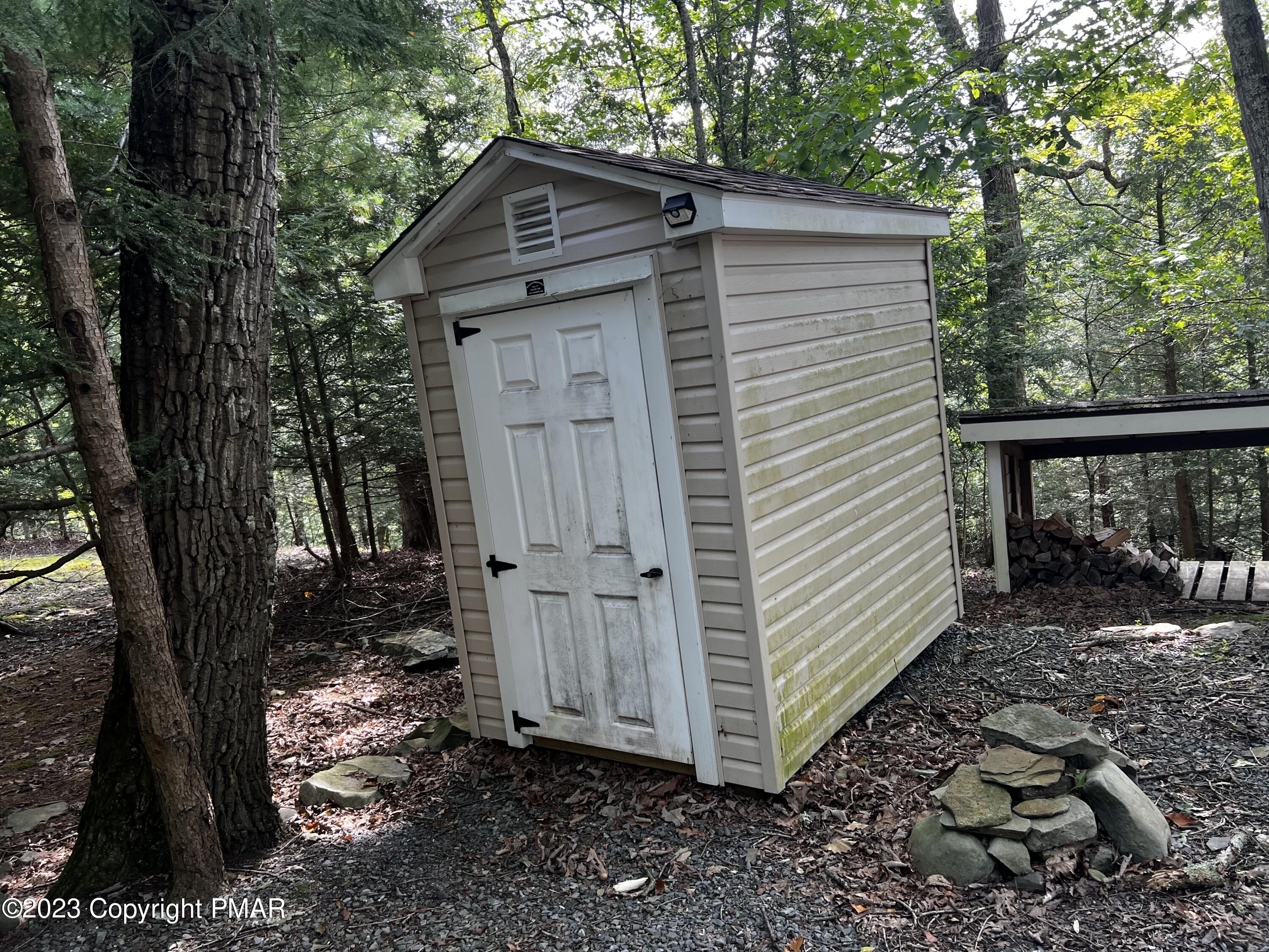 613 Clubhouse Drive