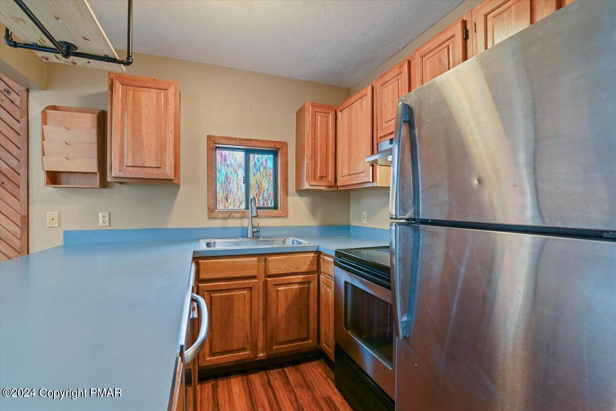 1135 Lancaster Drive