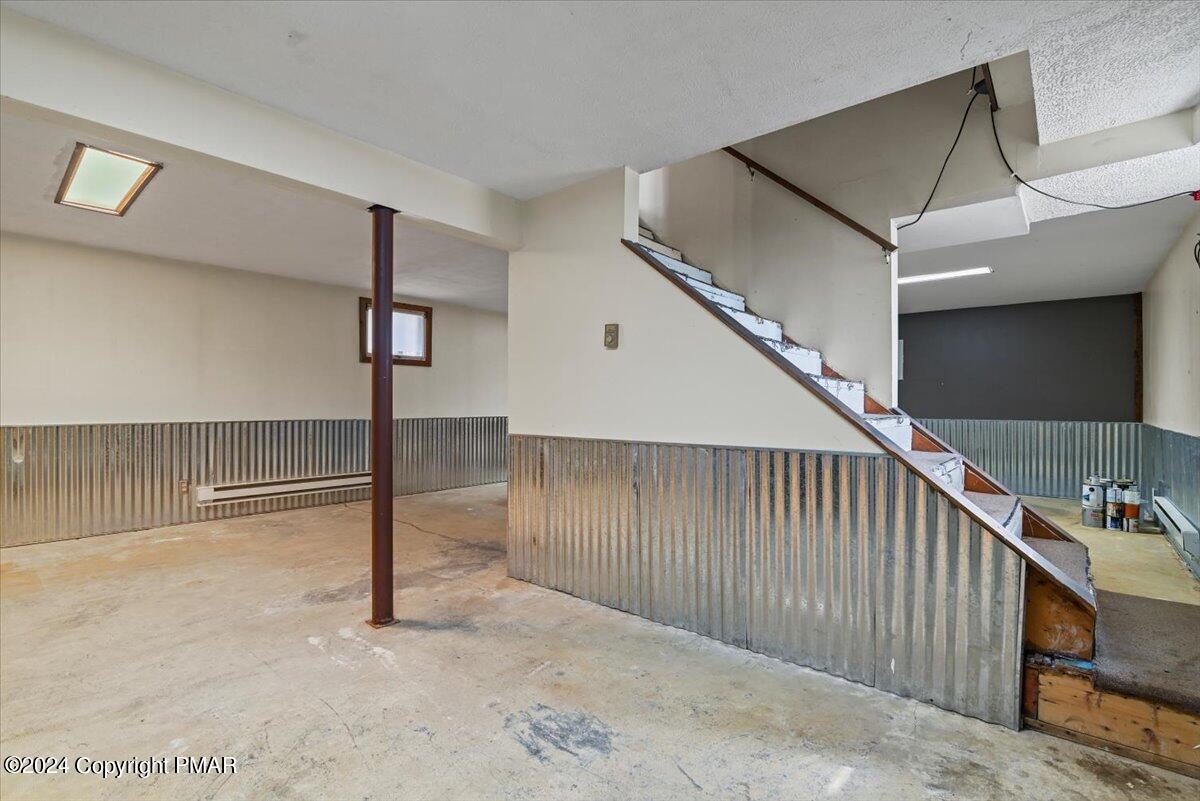 1135 Lancaster Drive