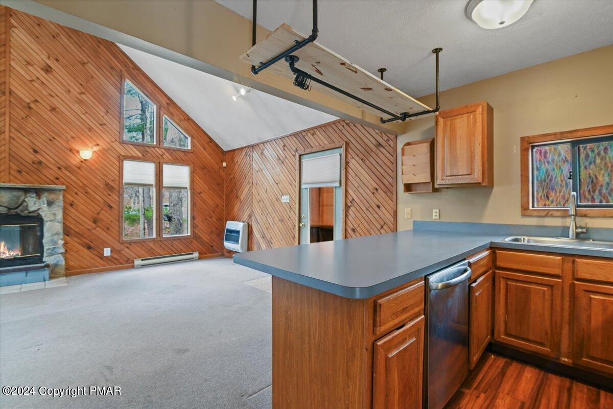 1135 Lancaster Drive