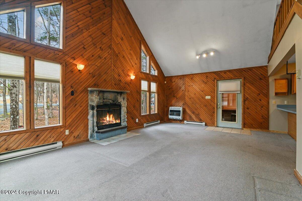 1135 Lancaster Drive