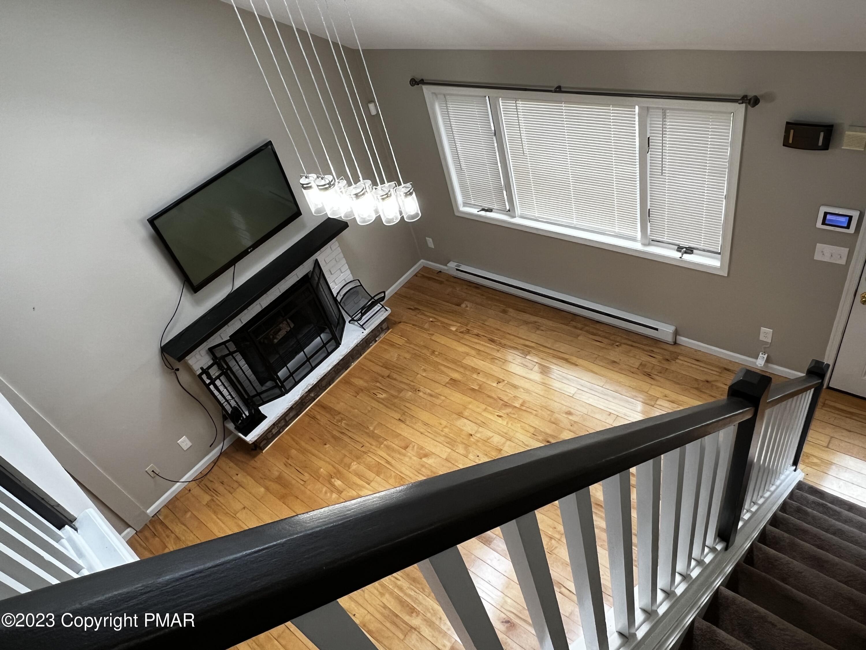 186 S Pinewood Drive