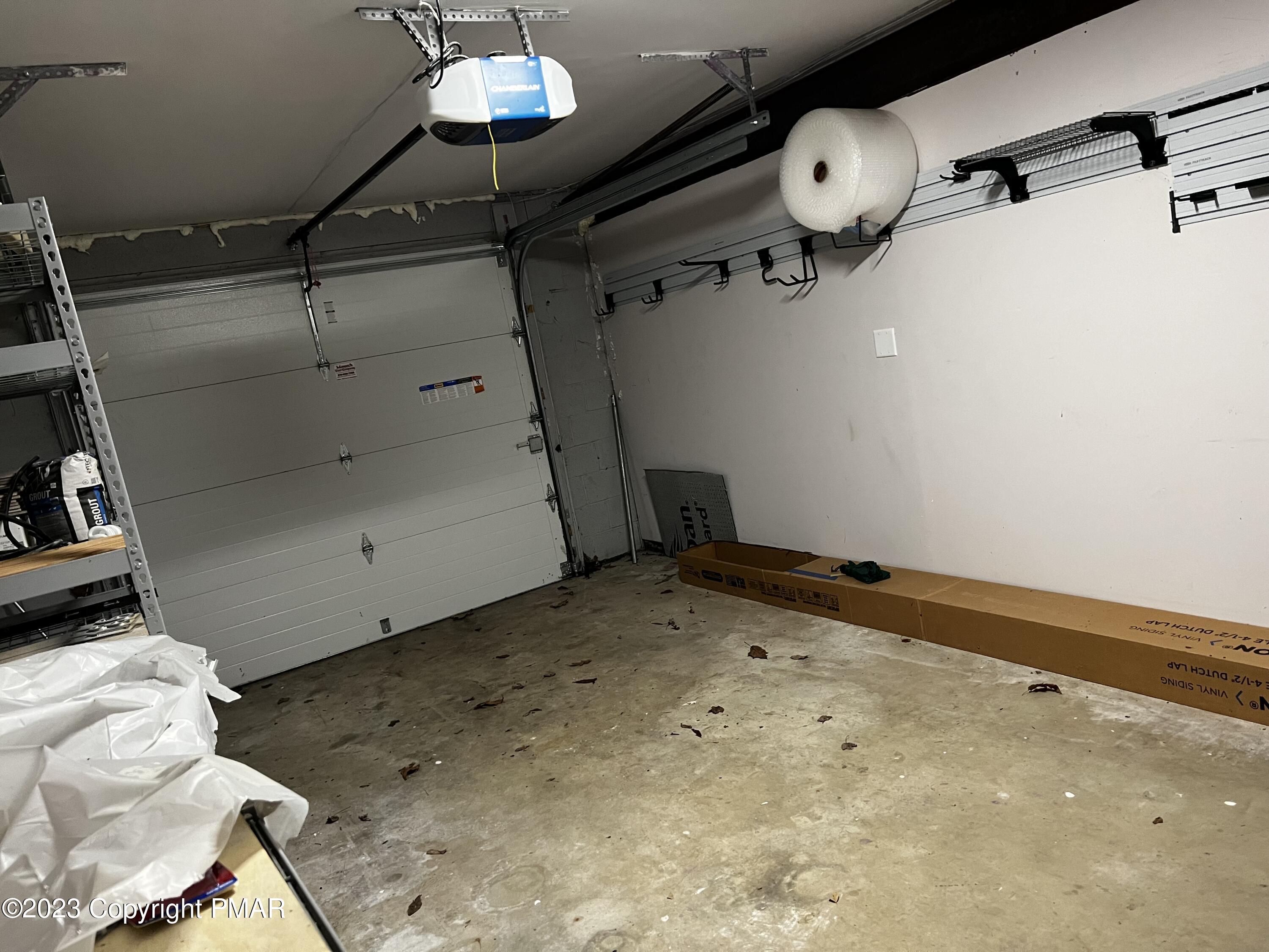 186 S Pinewood Drive