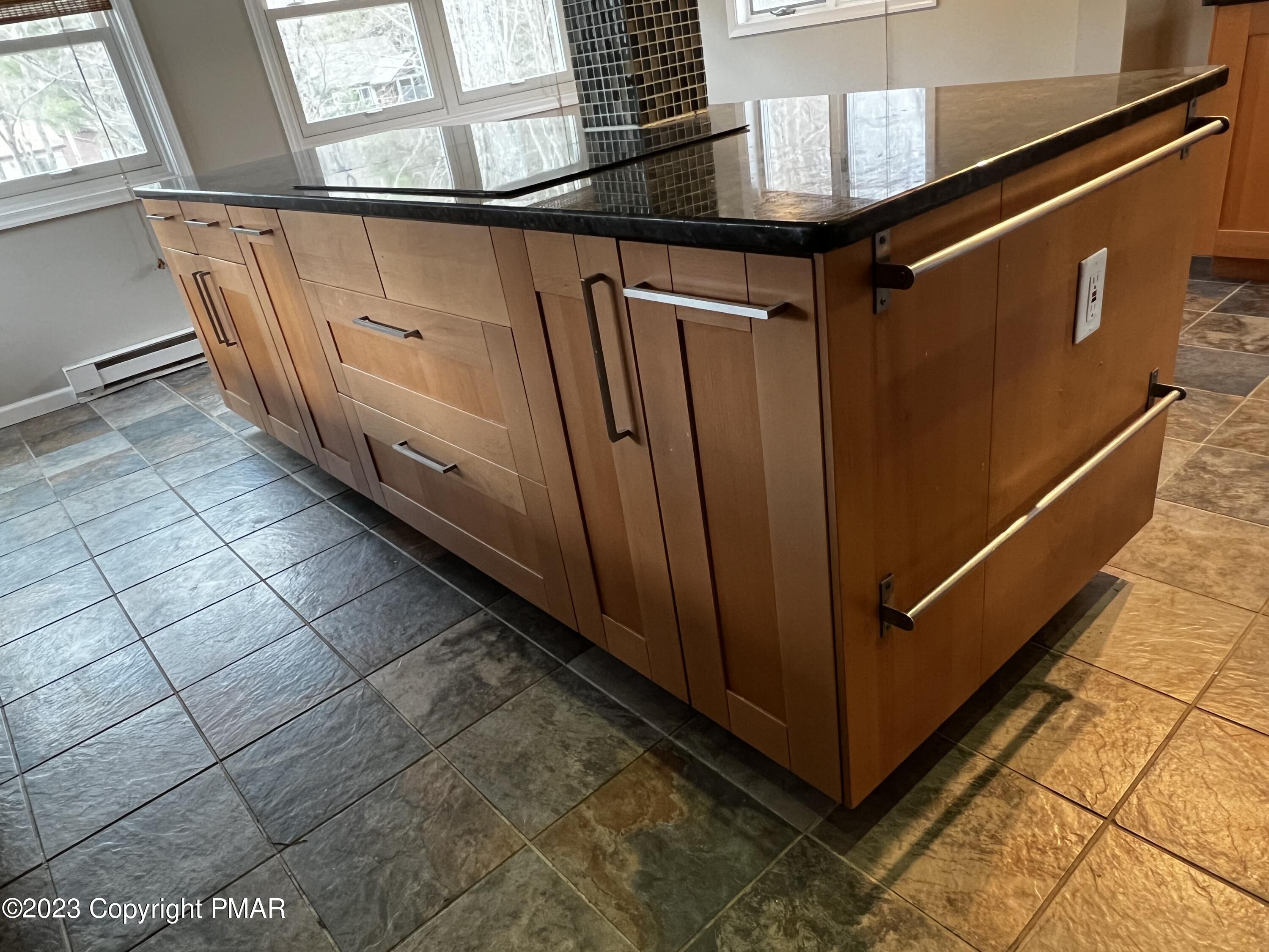 186 S Pinewood Drive