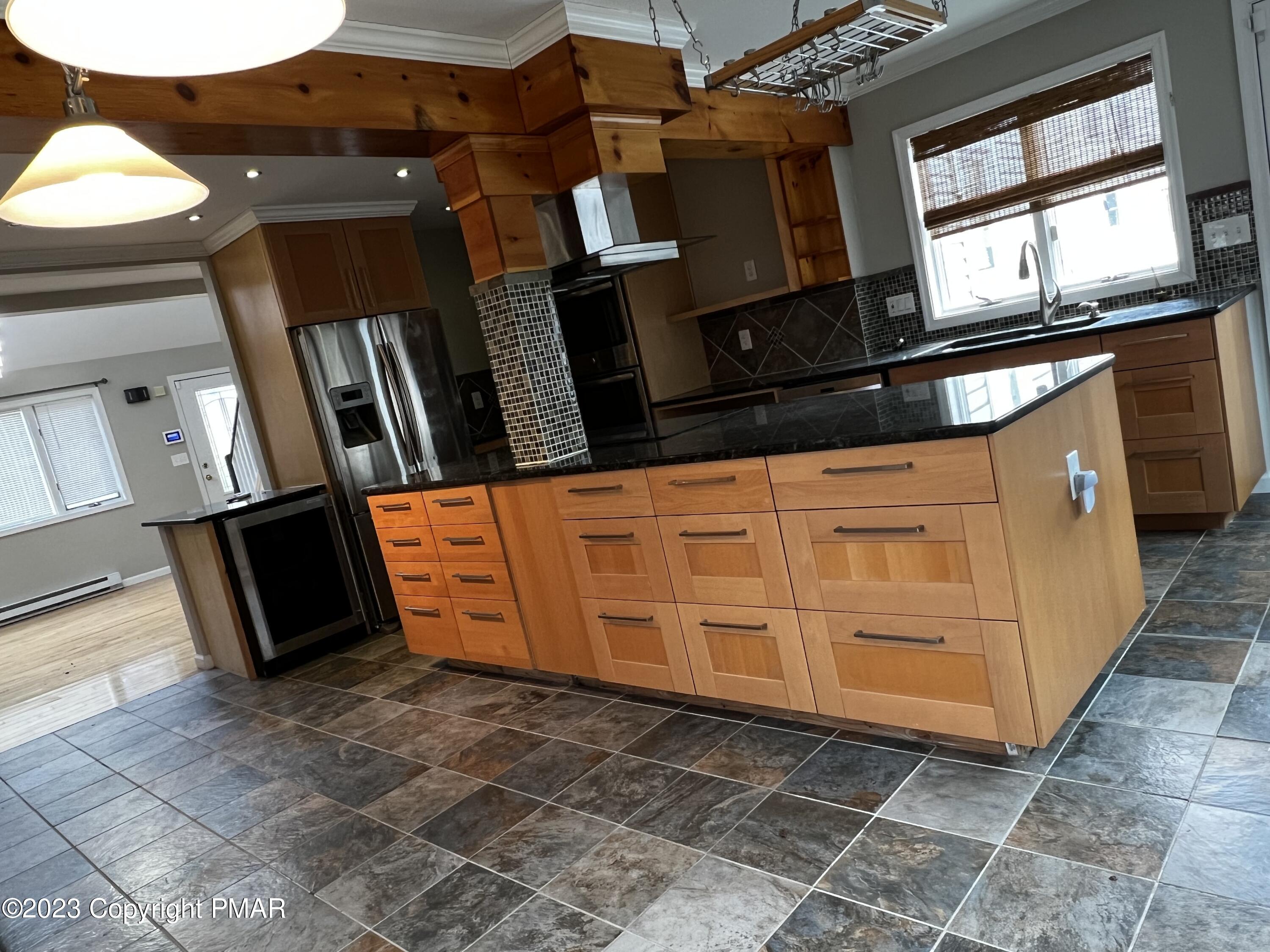 186 S Pinewood Drive