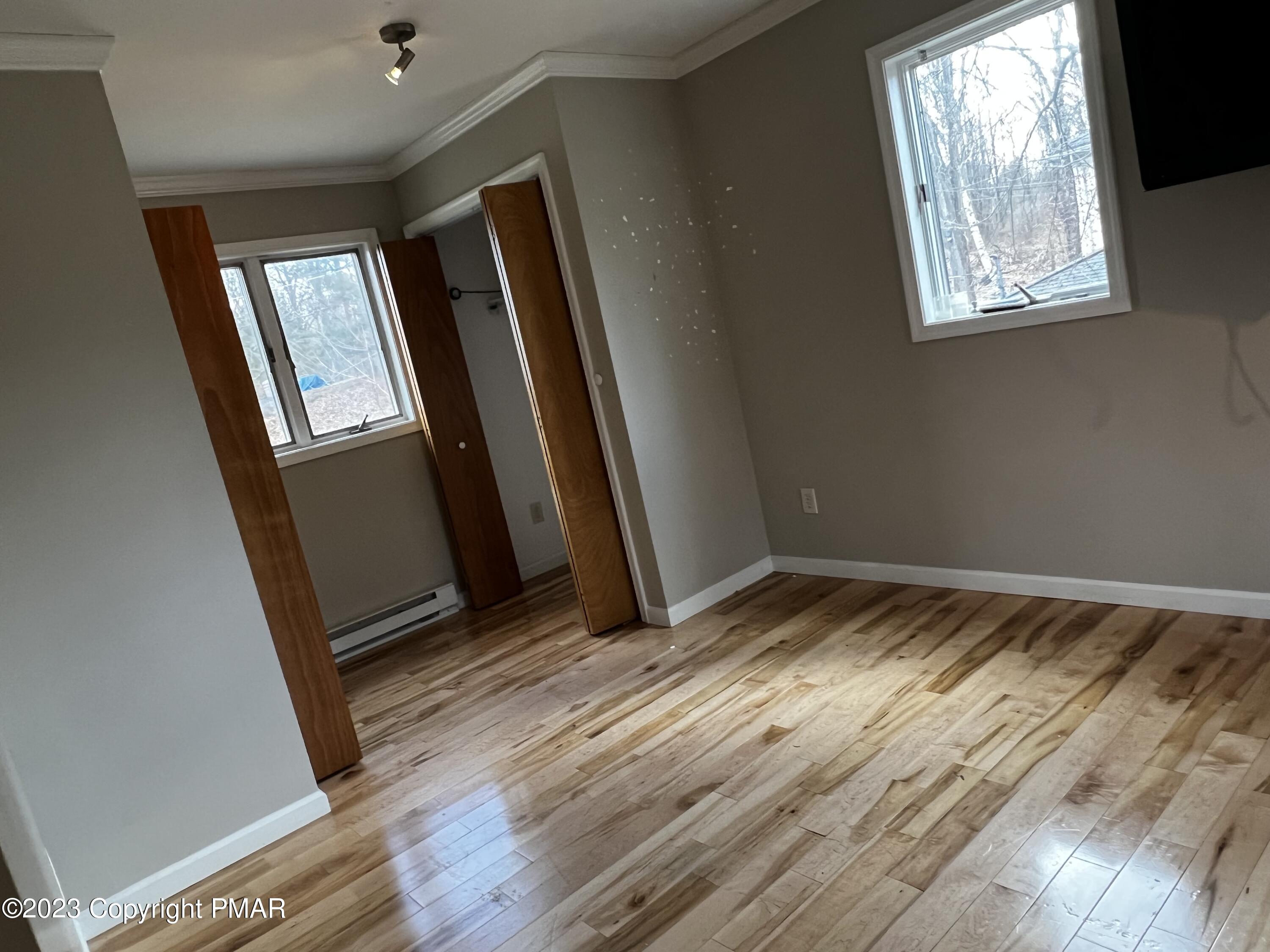 186 S Pinewood Drive