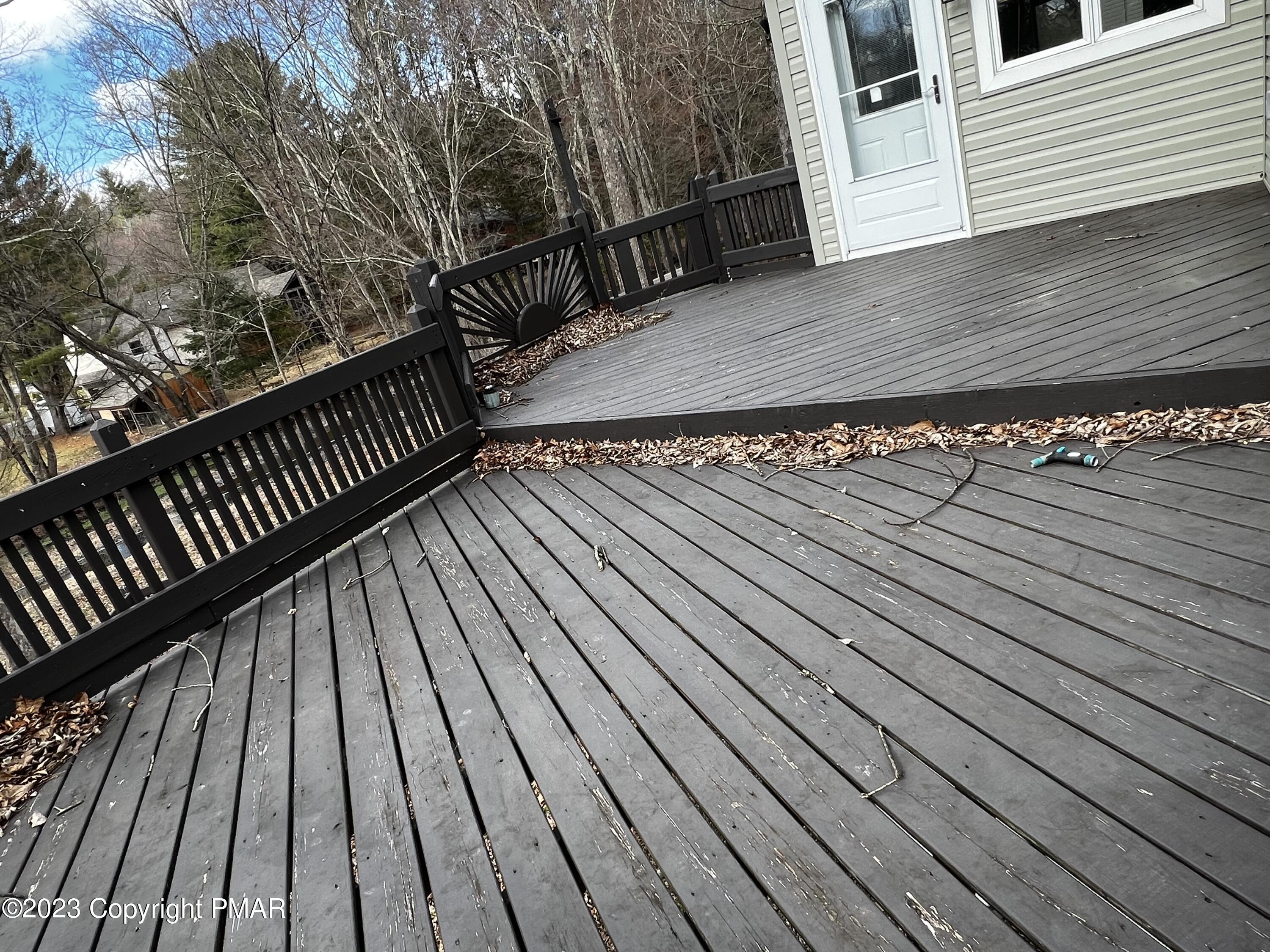 186 S Pinewood Drive