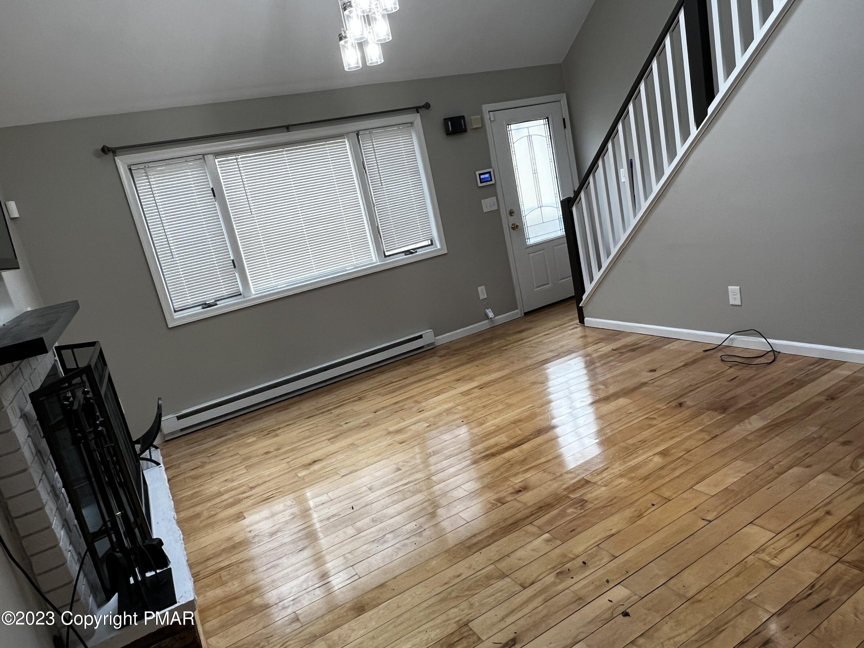 186 S Pinewood Drive