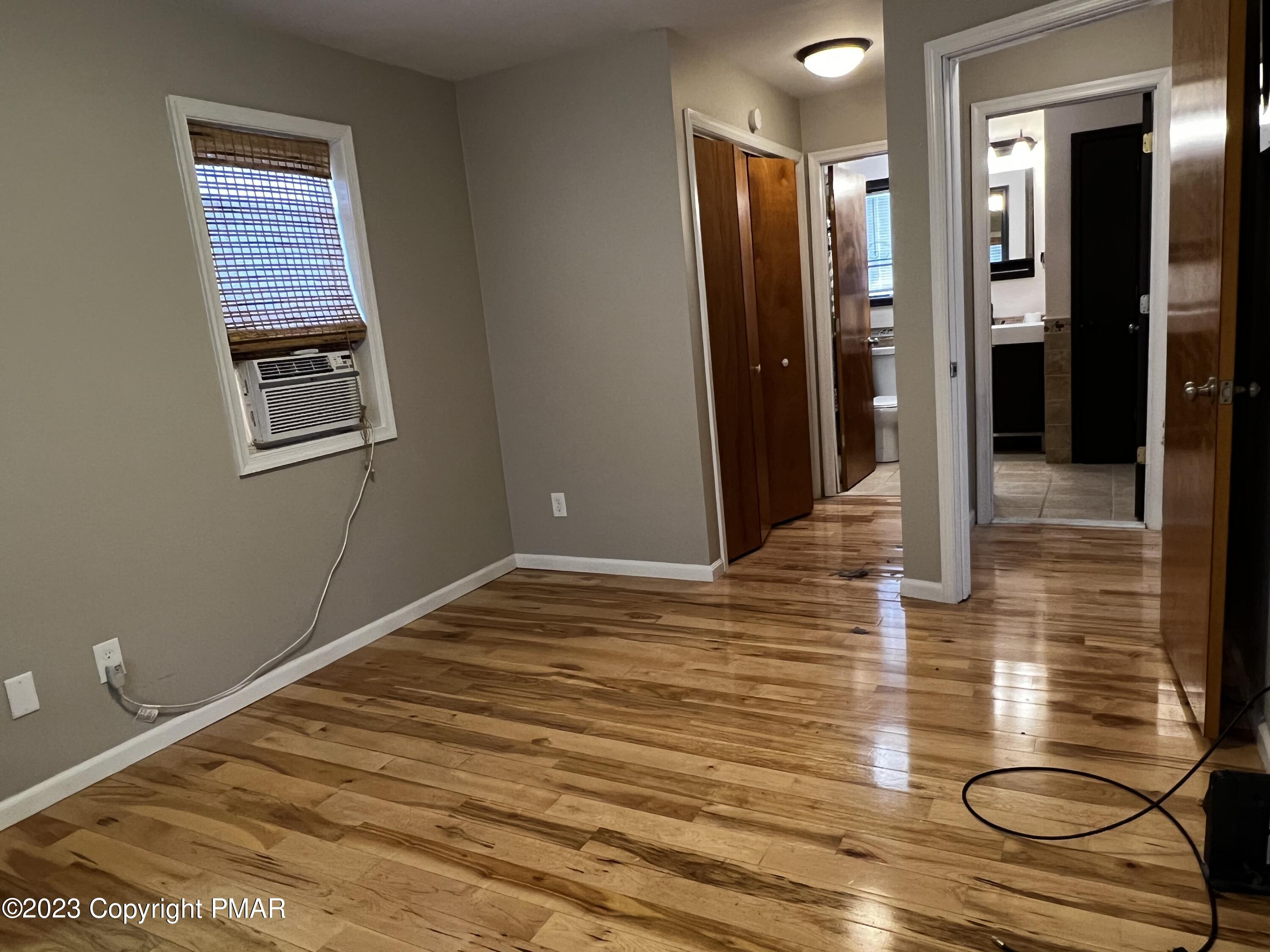 186 S Pinewood Drive