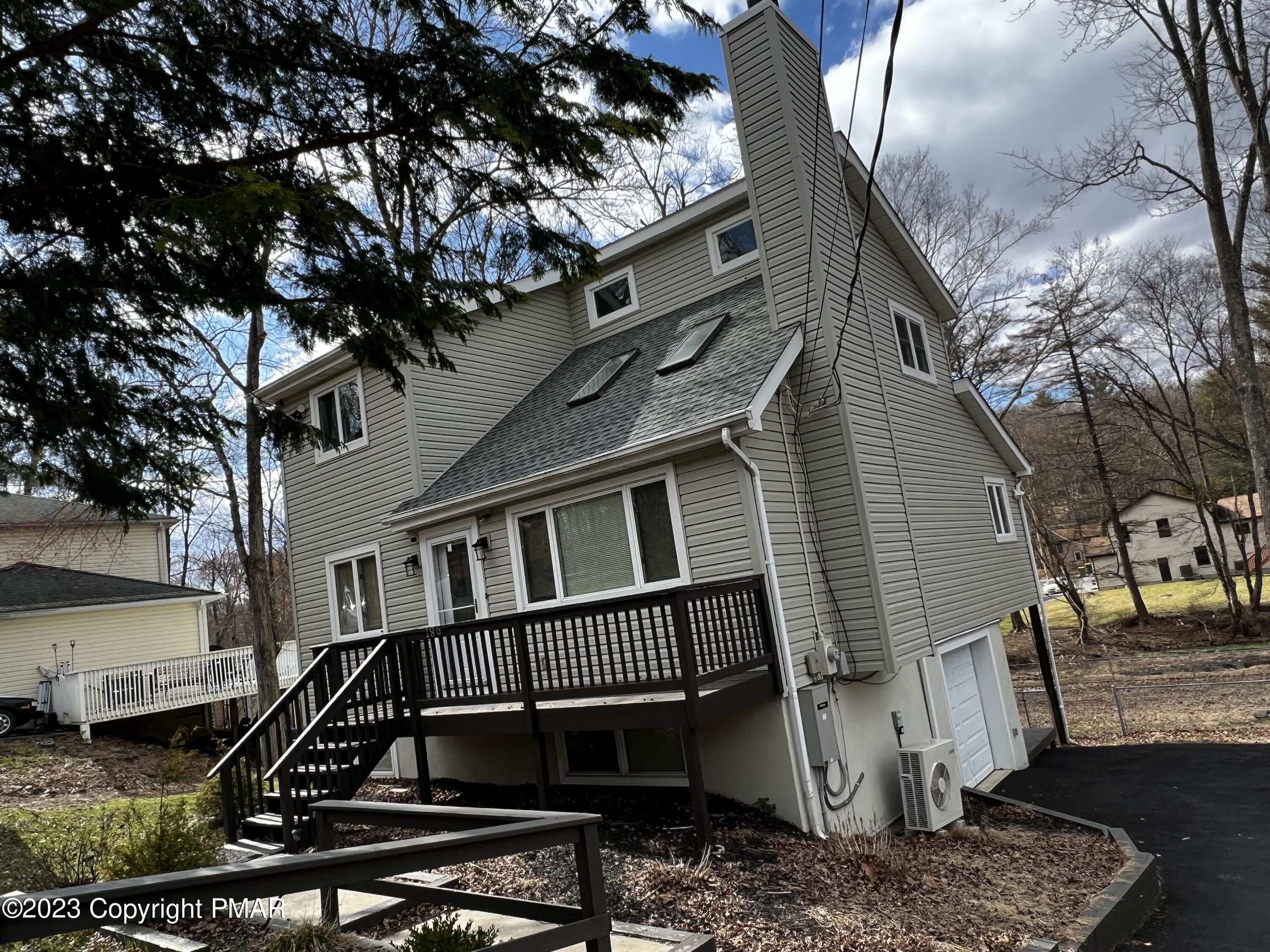 186 S Pinewood Drive