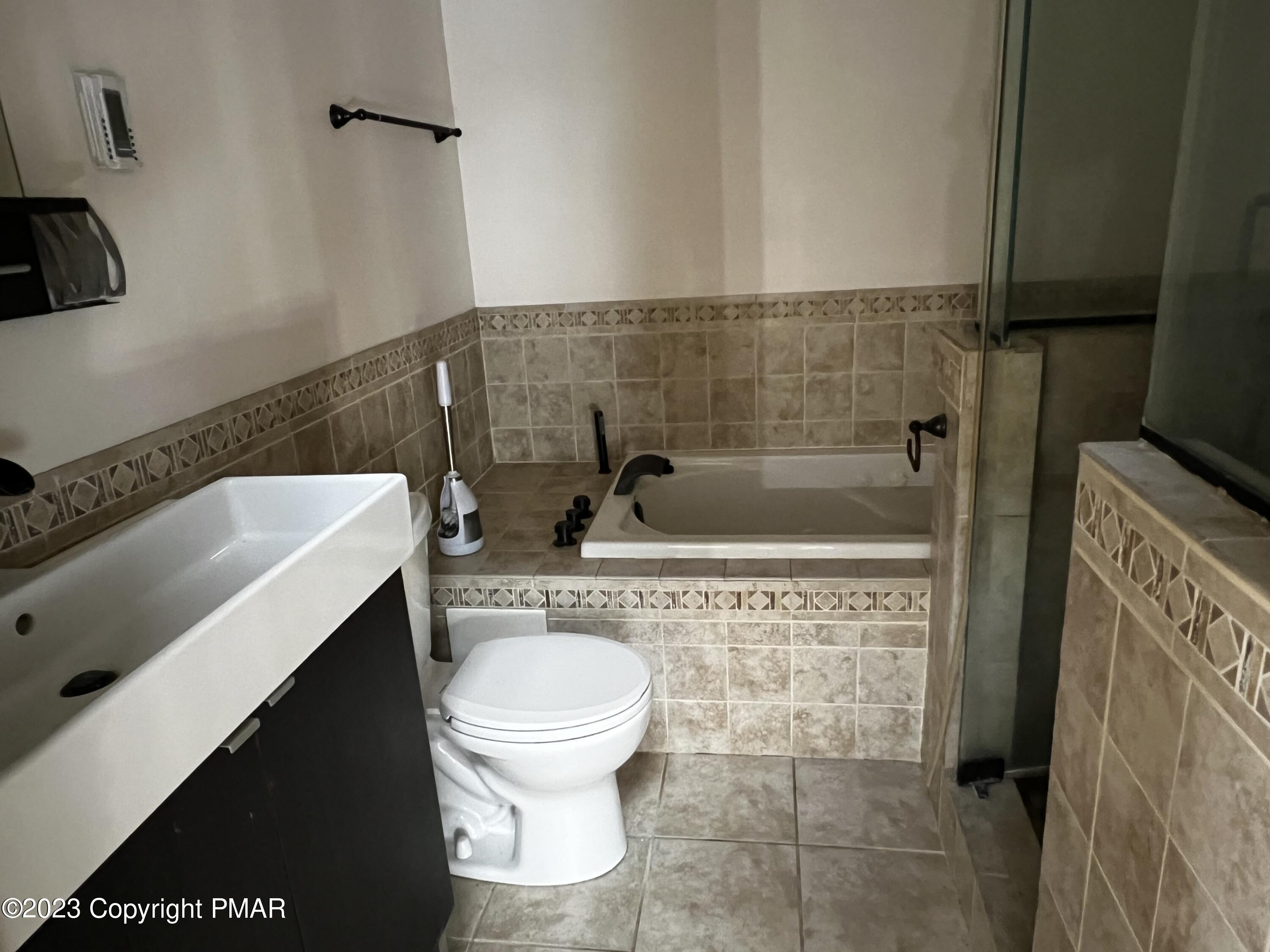 186 S Pinewood Drive