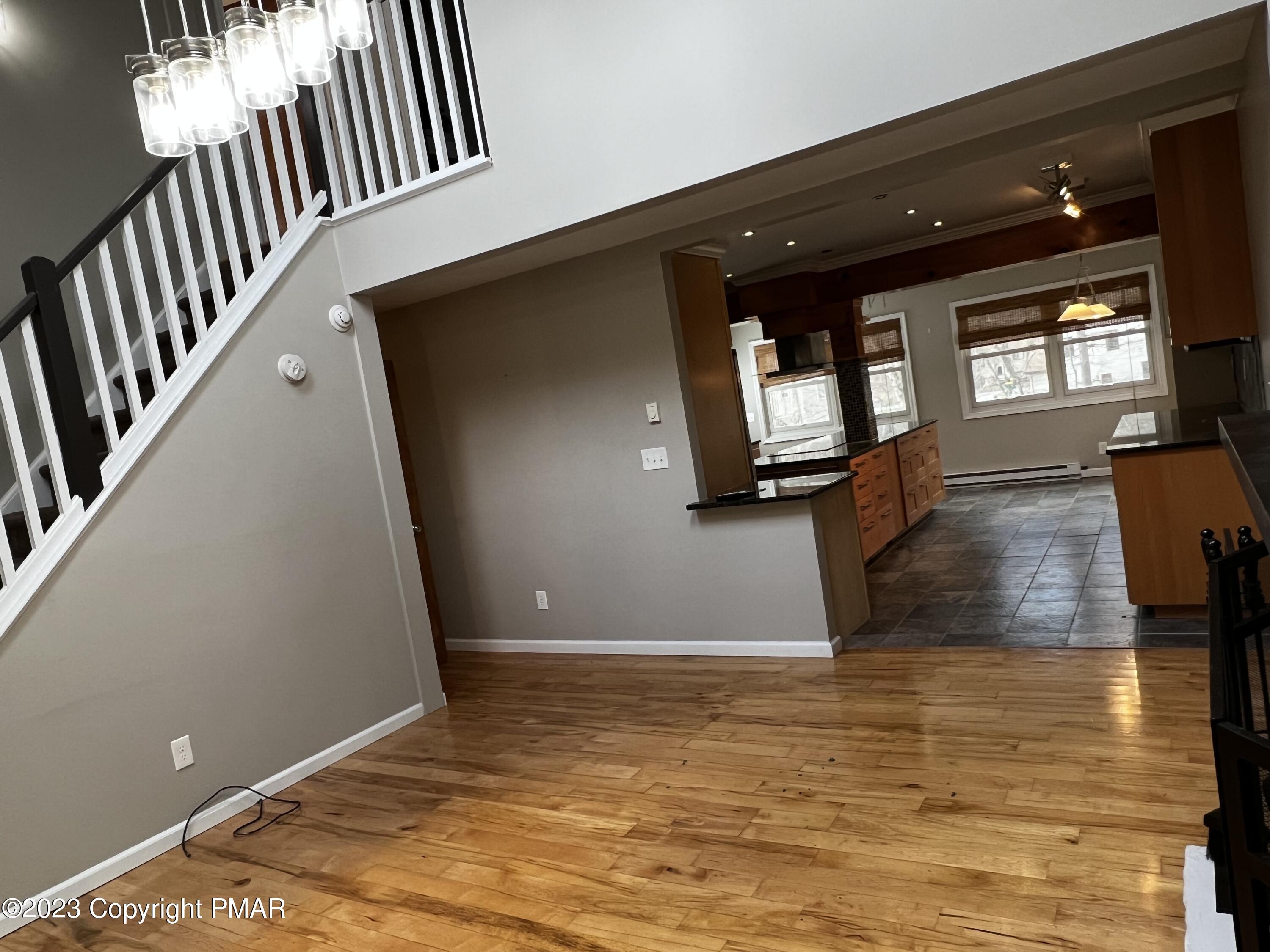 186 S Pinewood Drive