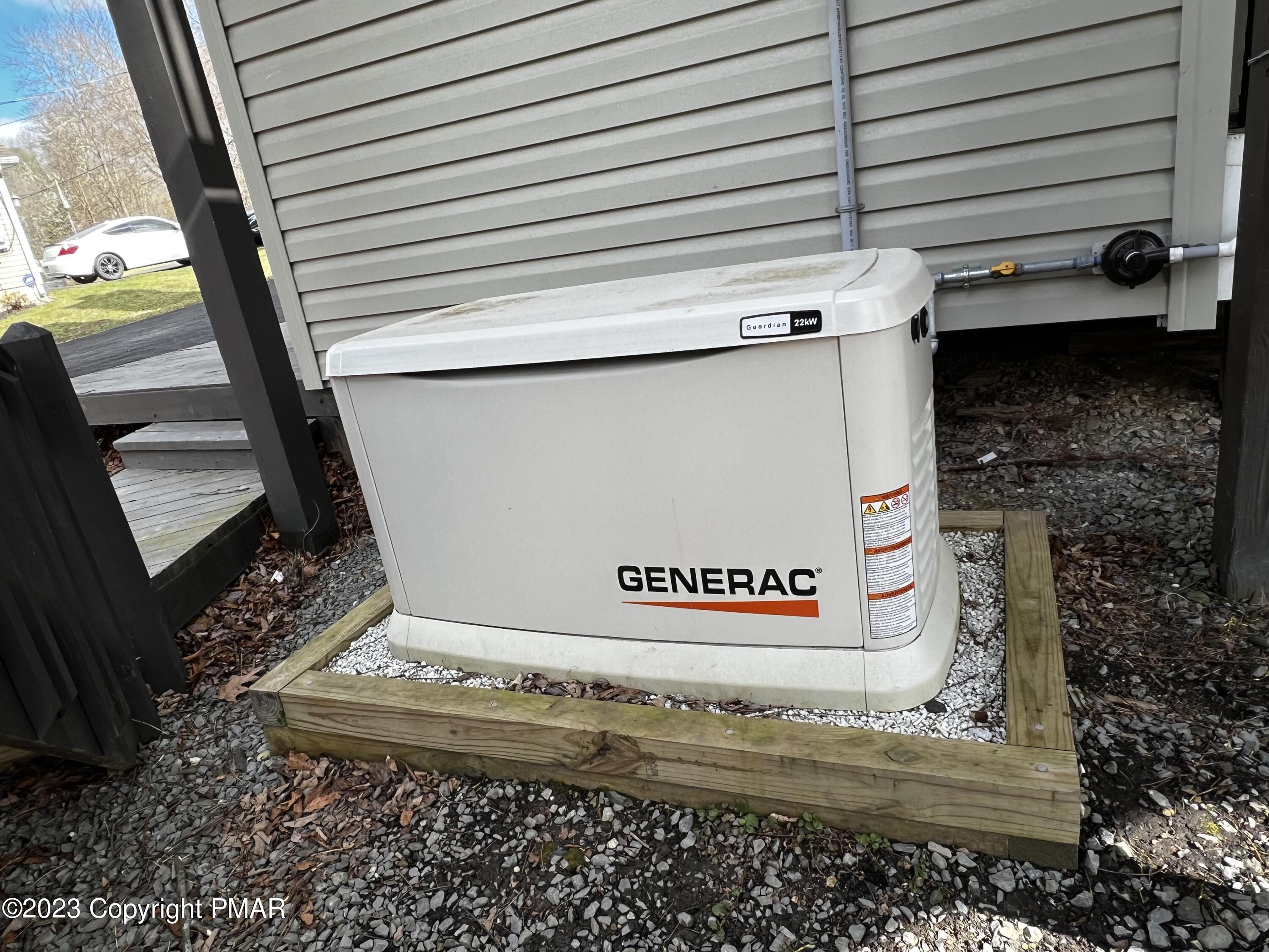 186 S Pinewood Drive