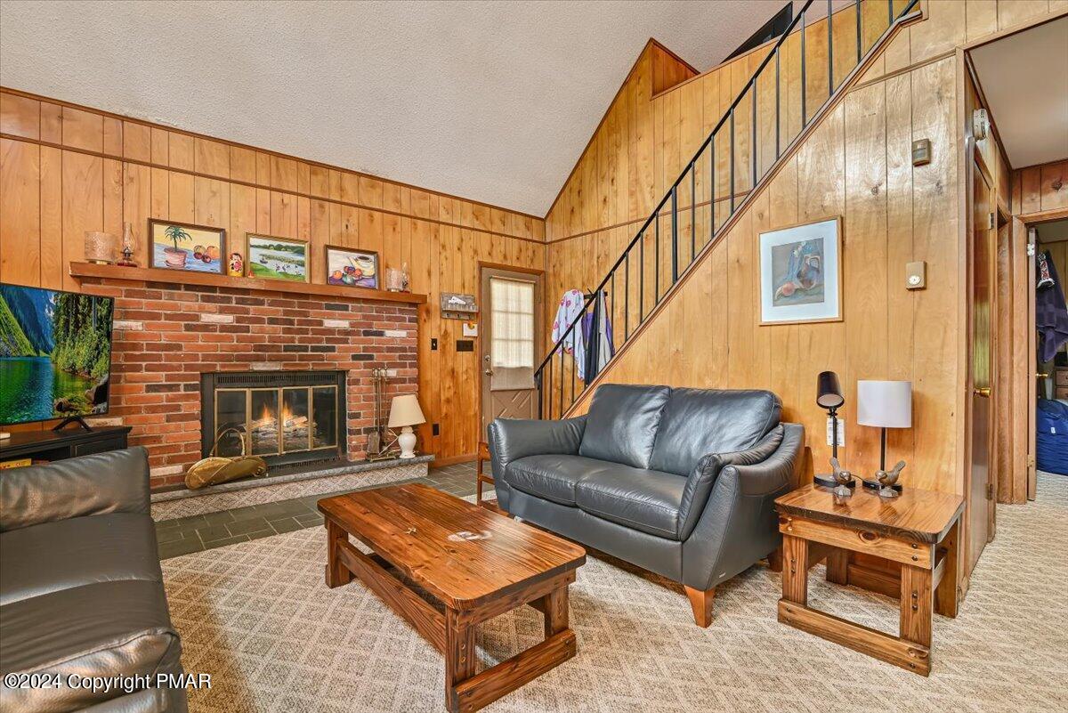 7126 W Woodbridge Drive