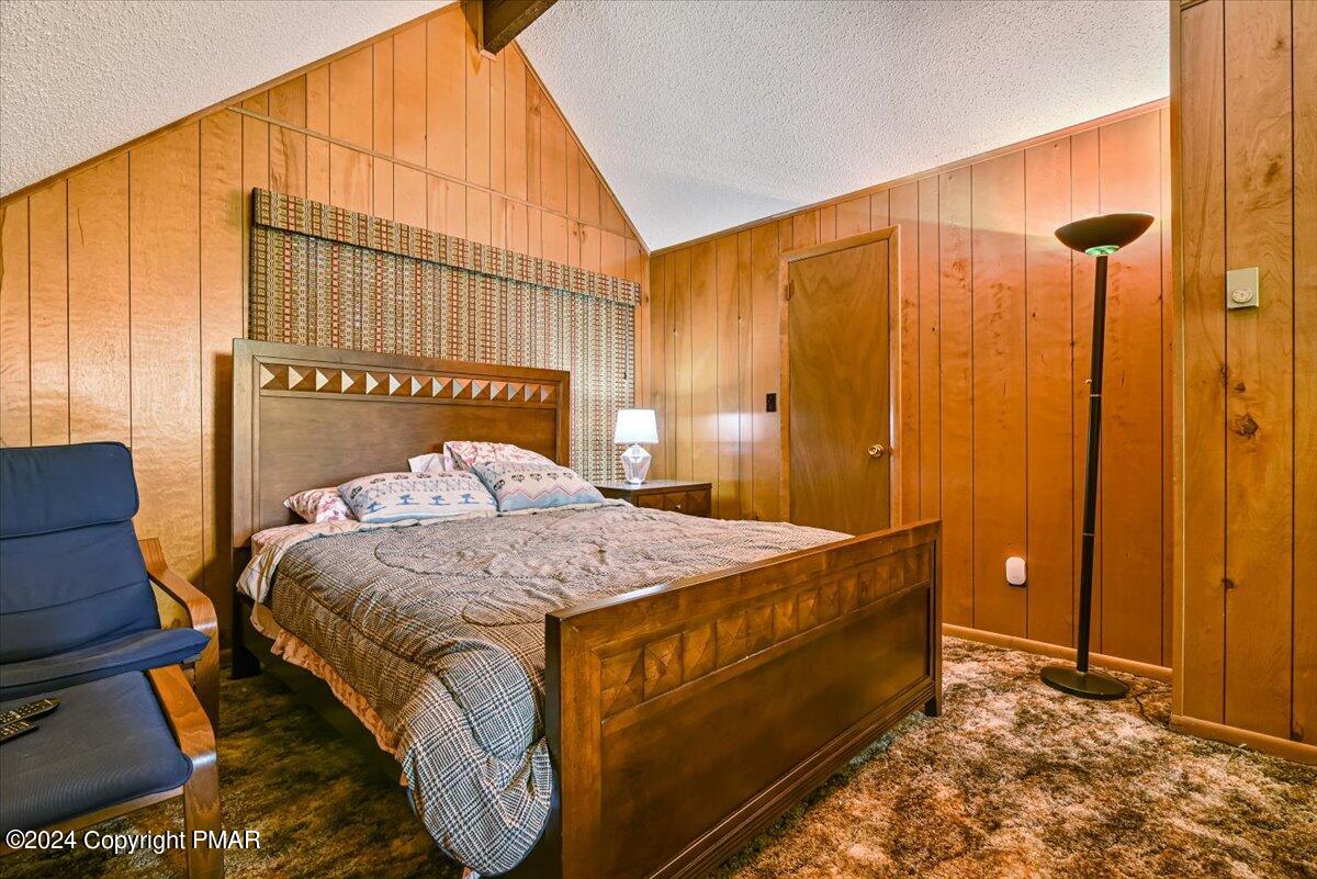 7126 W Woodbridge Drive