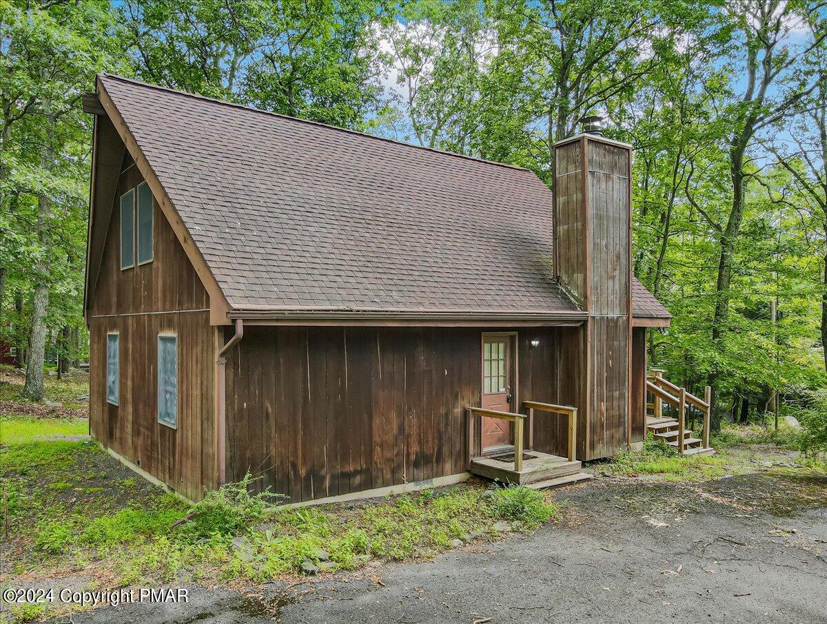 7126 W Woodbridge Drive