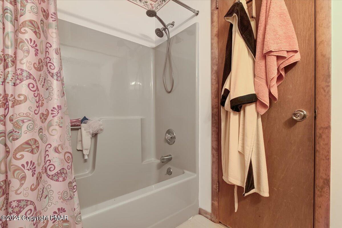 1019 Lancaster Drive