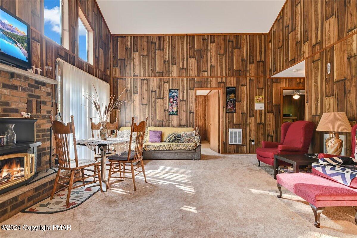 1019 Lancaster Drive