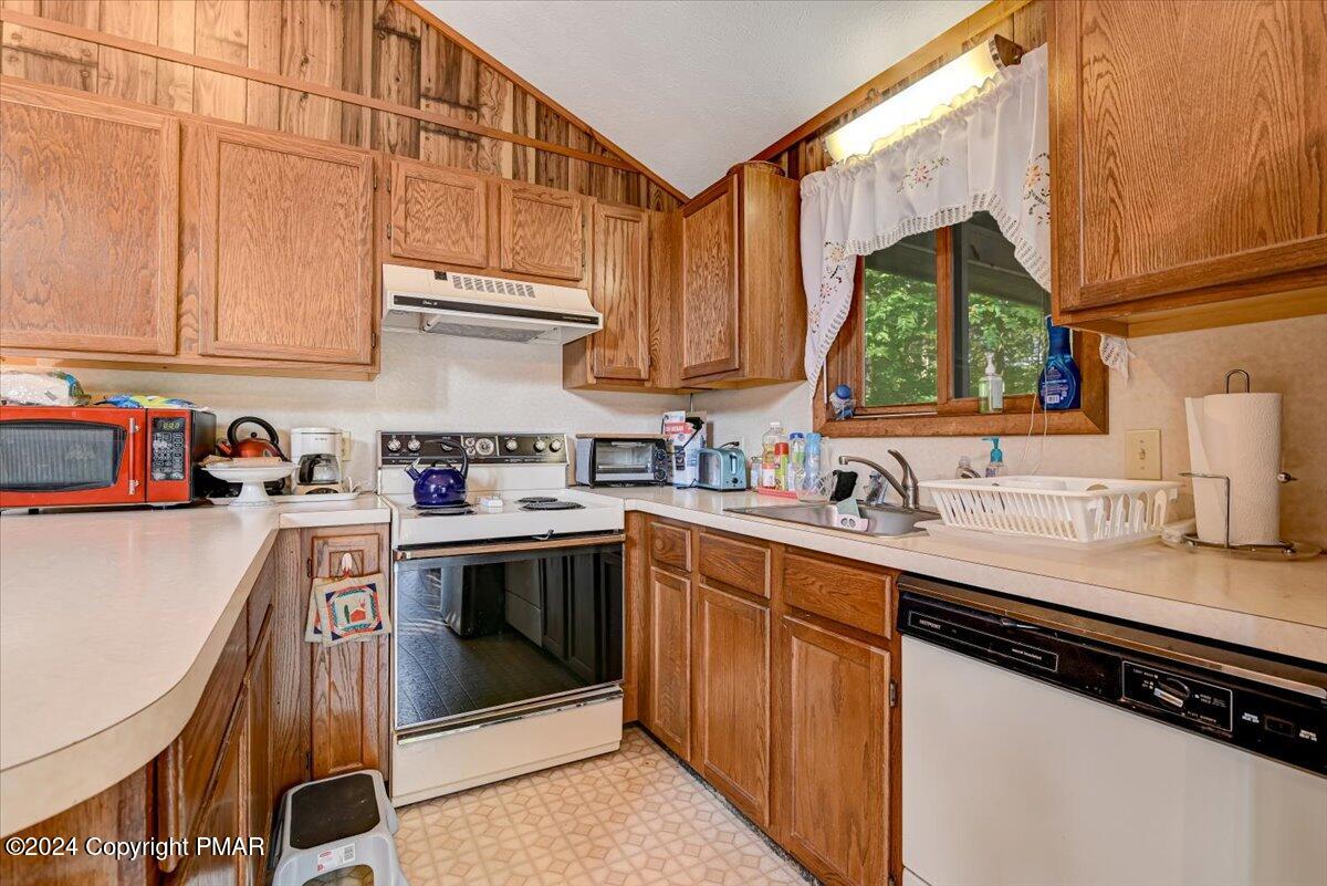 1019 Lancaster Drive