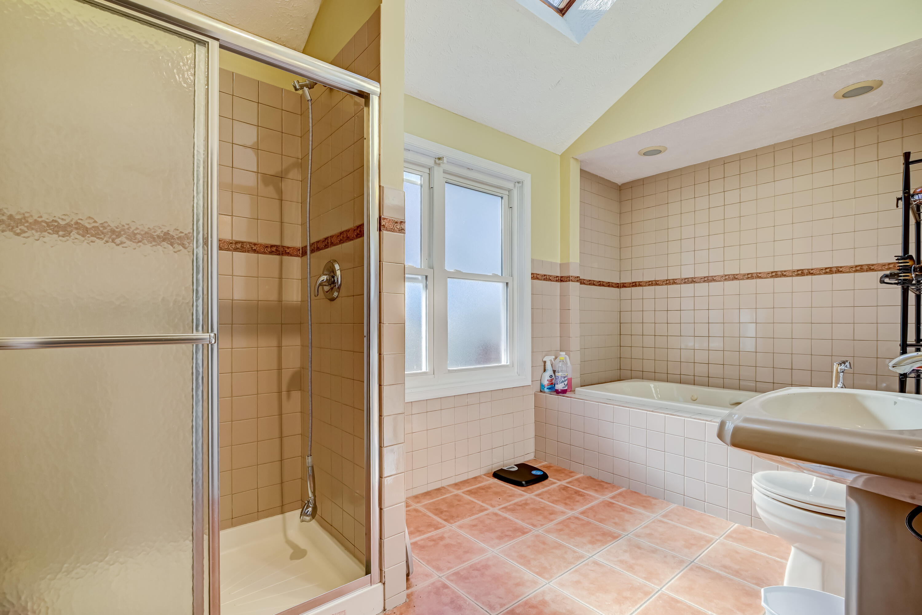 154 Elgin Way