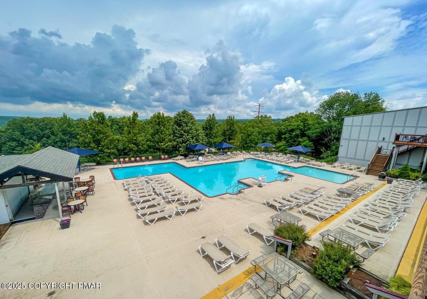 6116 Braintree Court