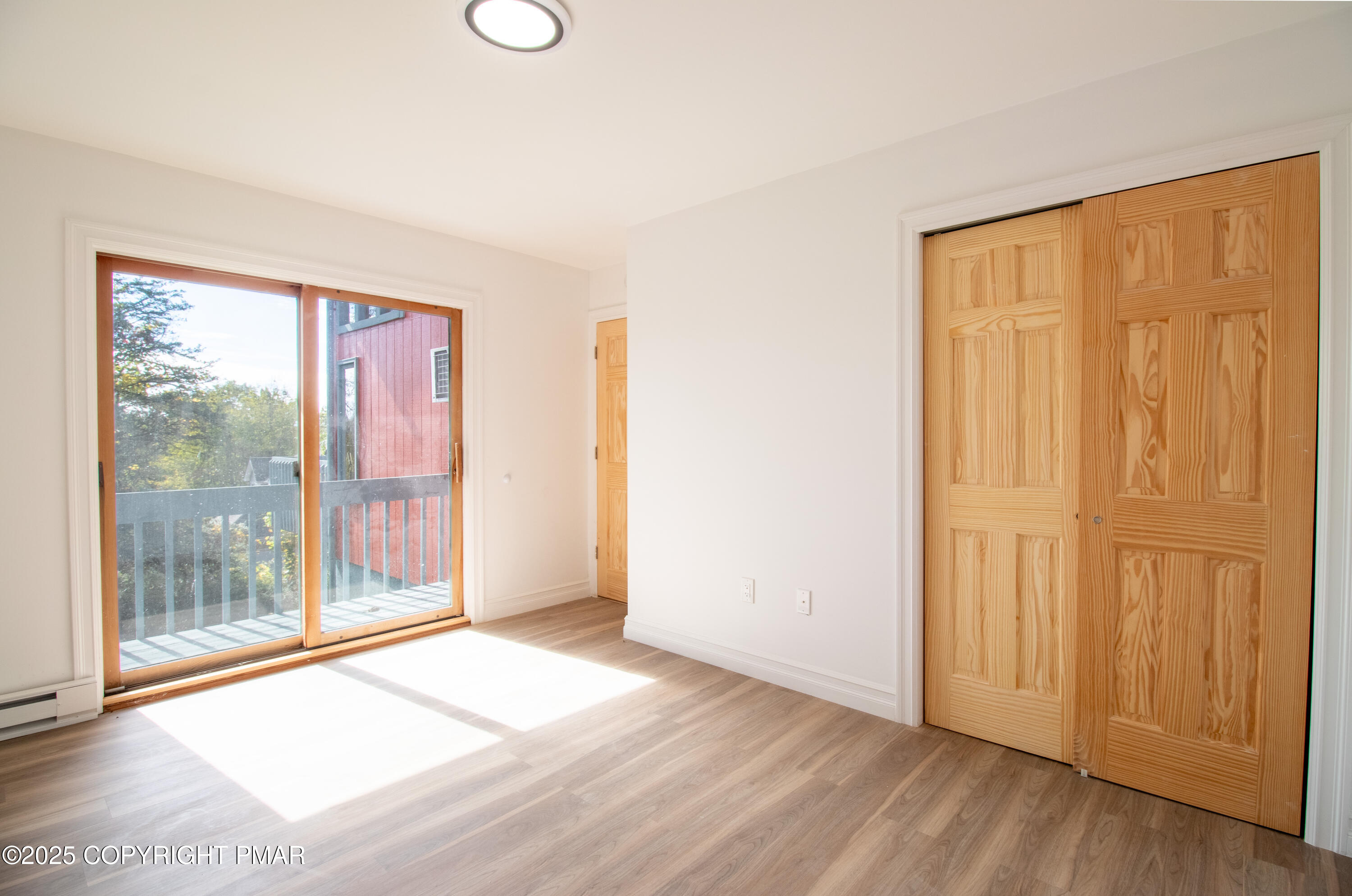 1142 Yorkshire Lane