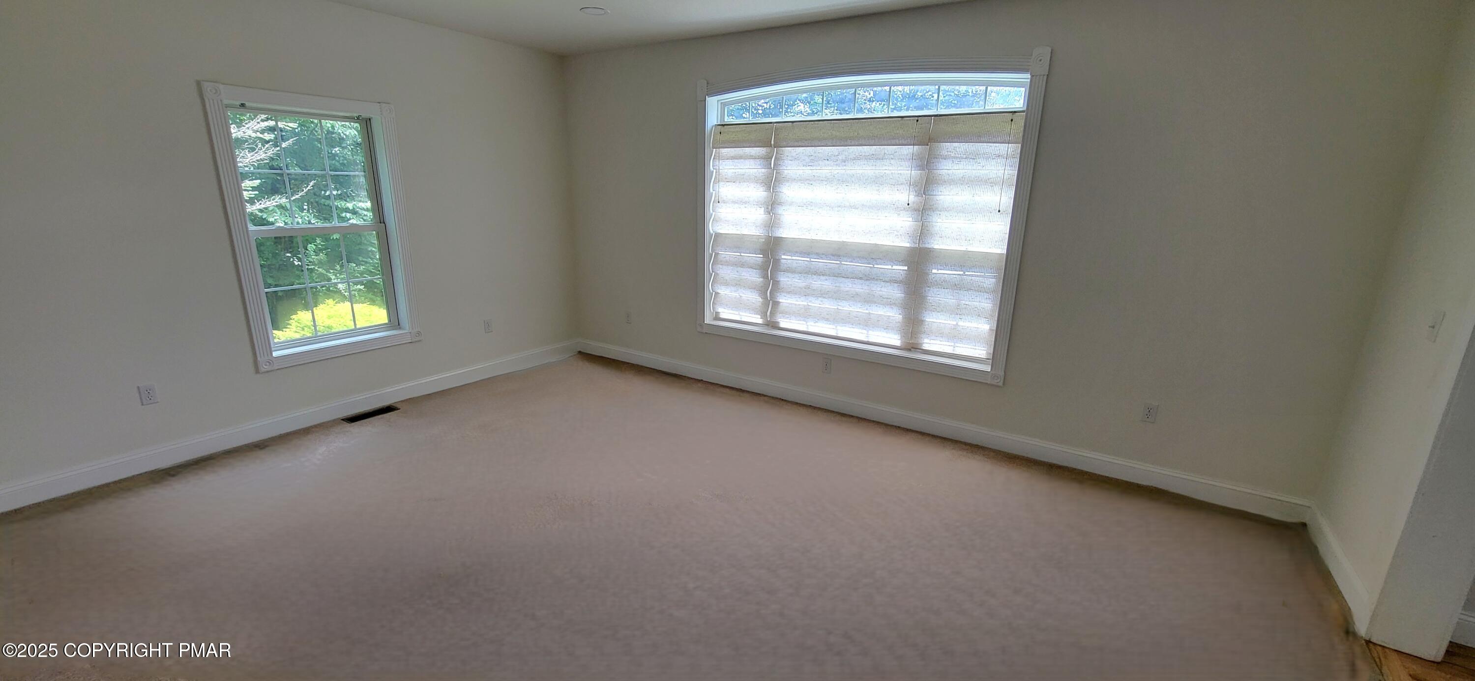 259 Great Bear Way Road, East Stroudsburg